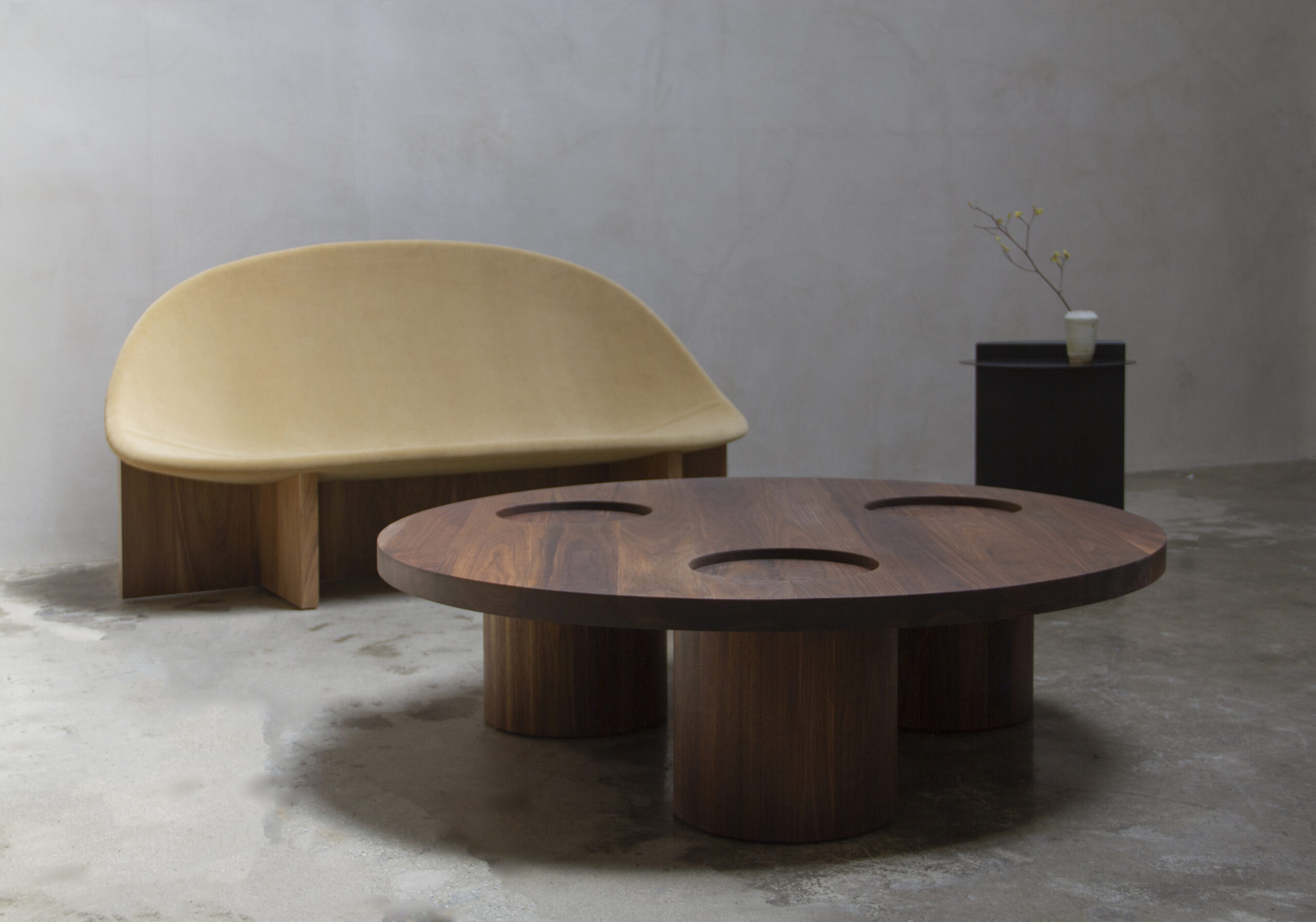 Vassoio Table by Estudio Persona 7