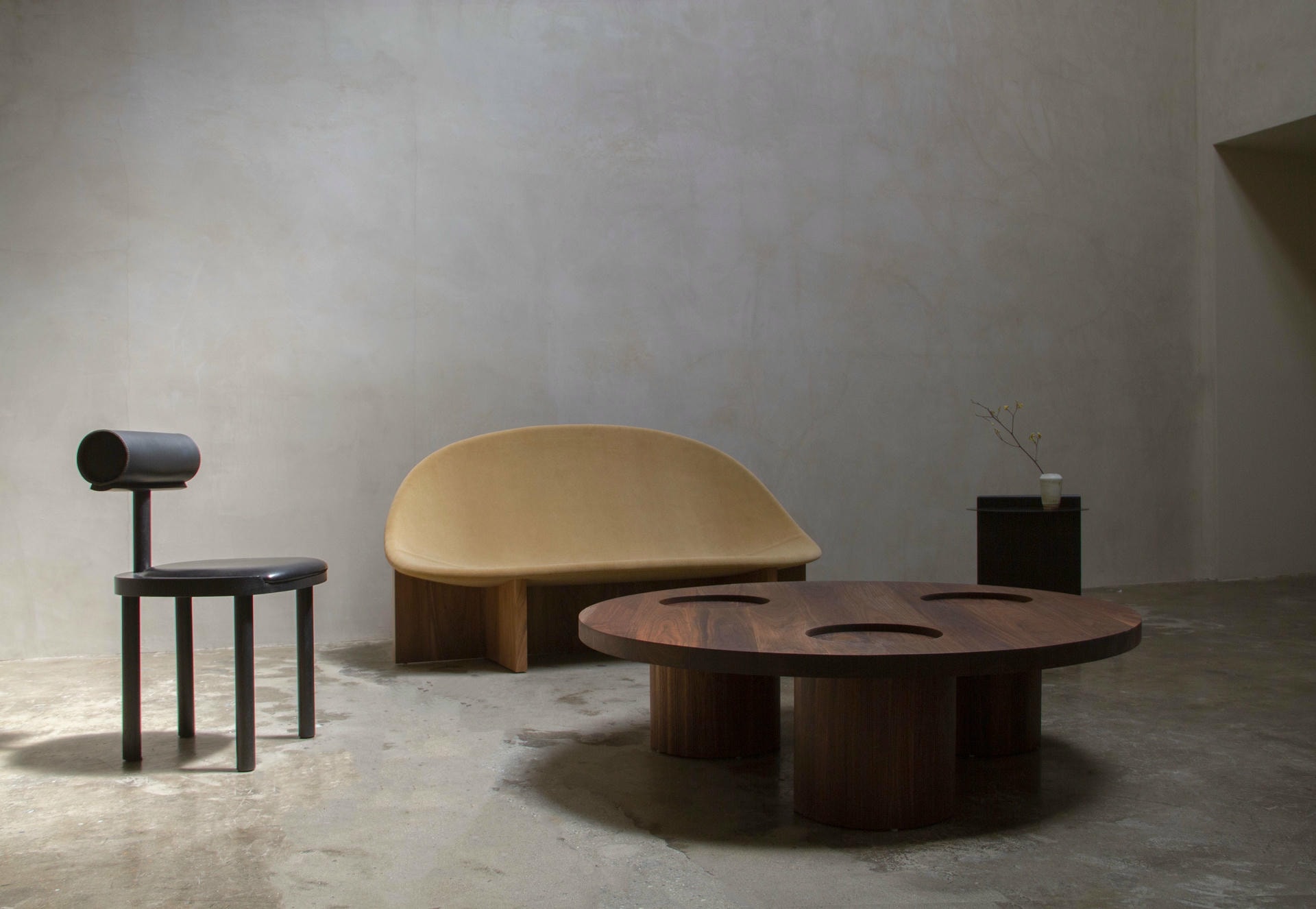 Vassoio Table by Estudio Persona 8
