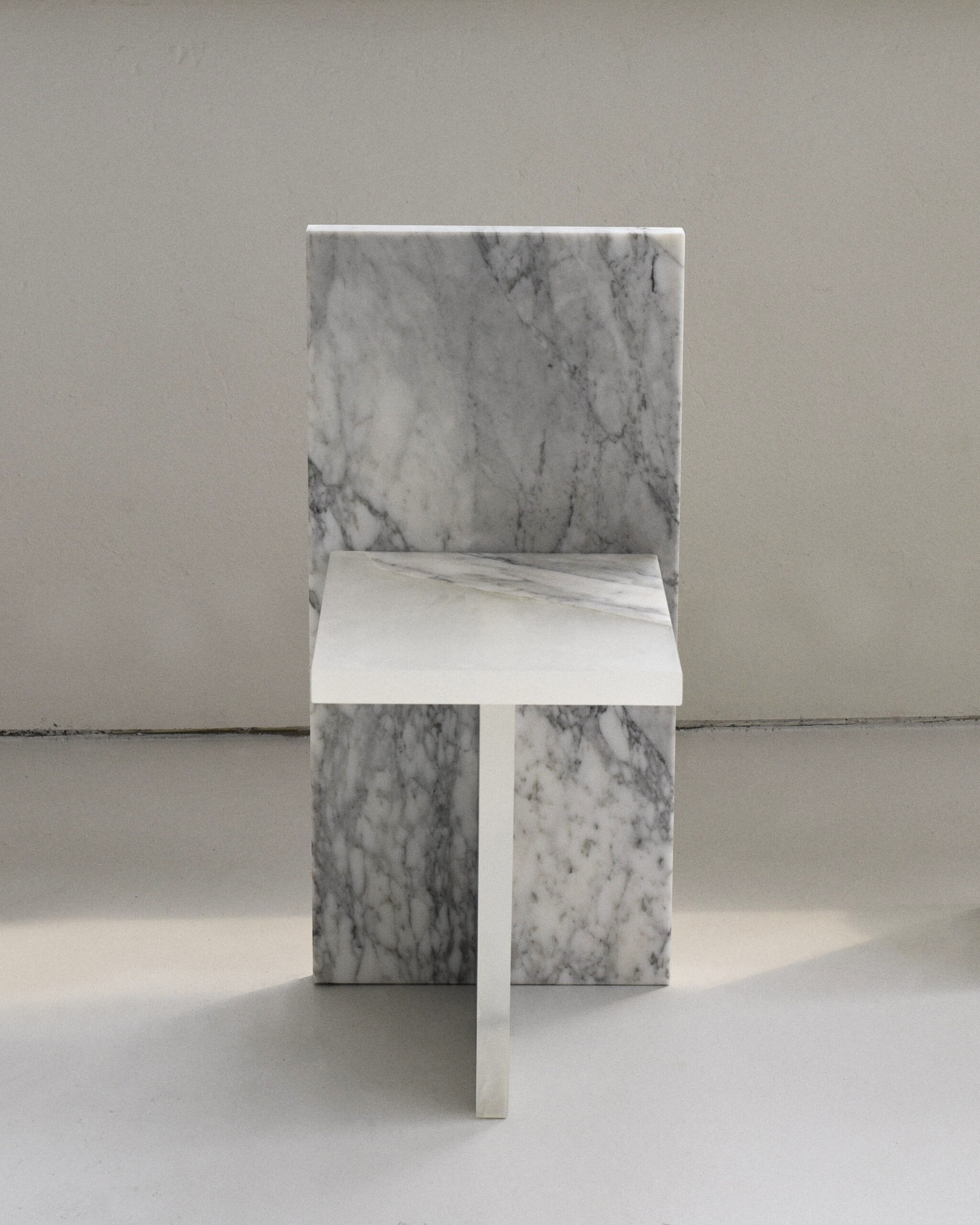 White Marble Fragment Chair by Jang Hea Kyoung 3