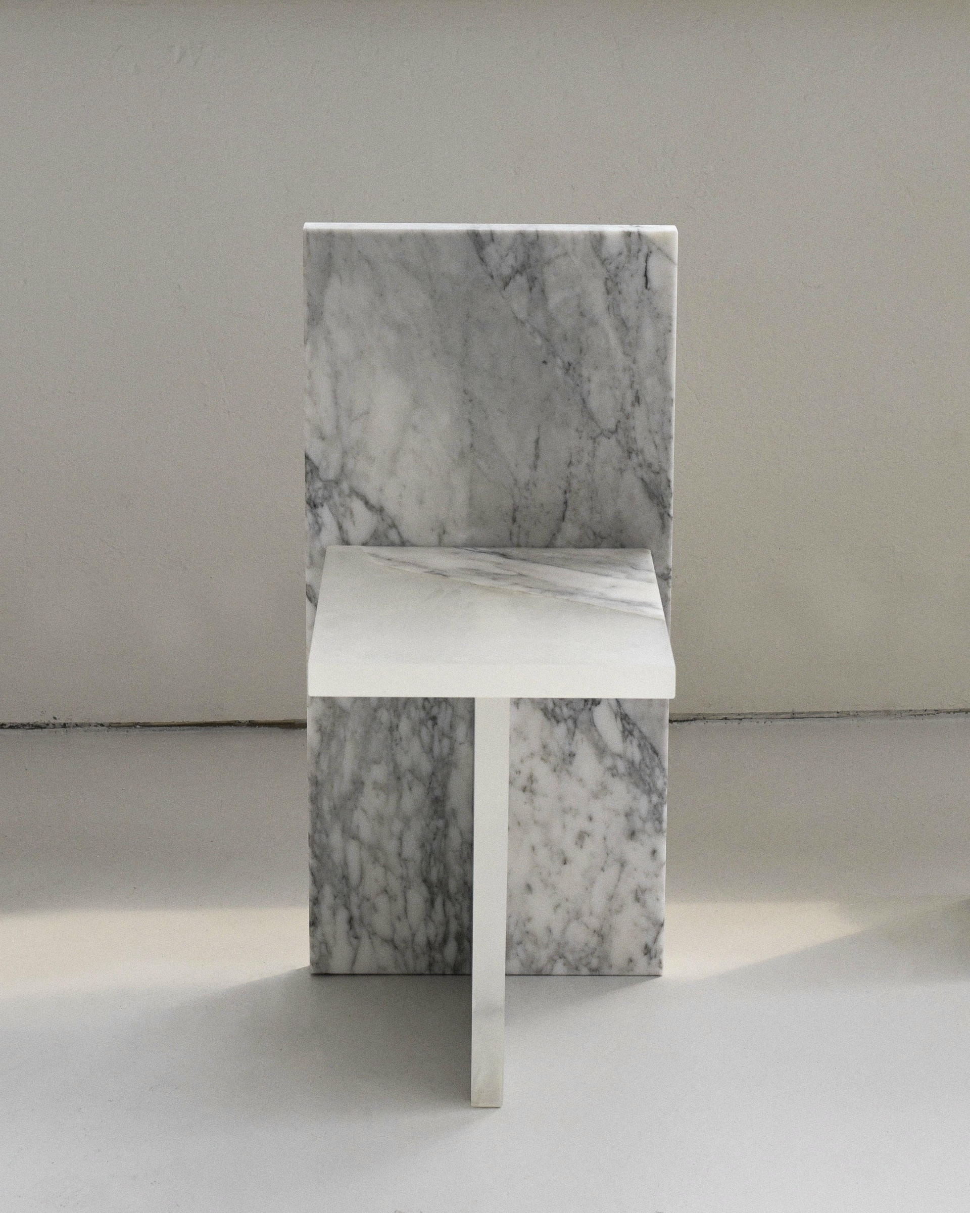 White Marble Fragment Chair by Jang Hea Kyoung 3