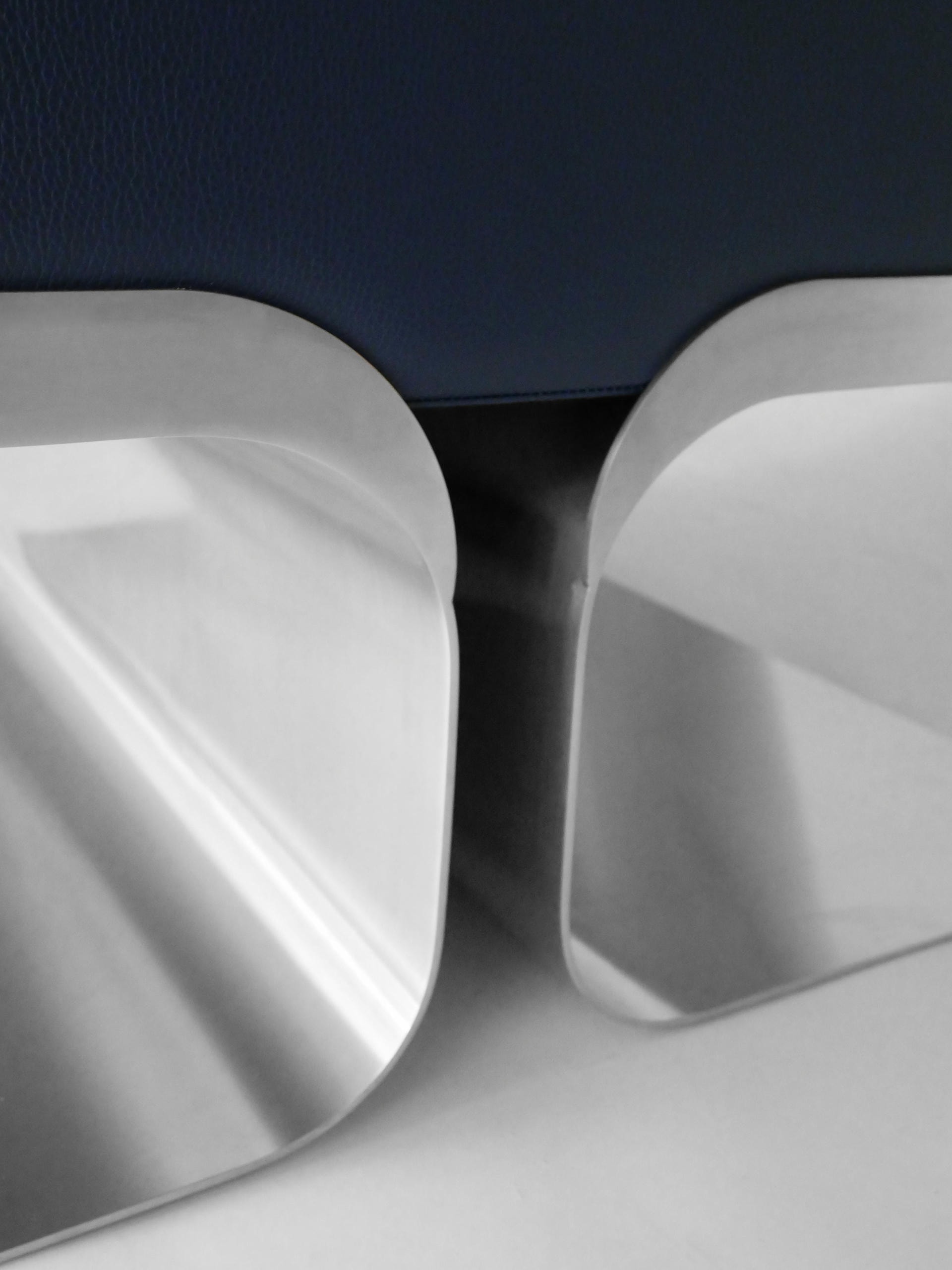 Ares Armchair by ROCHE FRERES 3