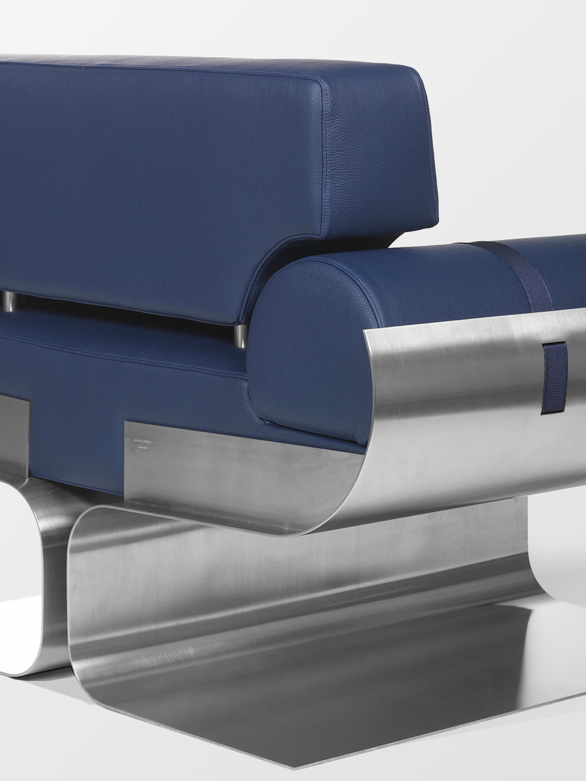 Ares Armchair by ROCHE FRERES 9