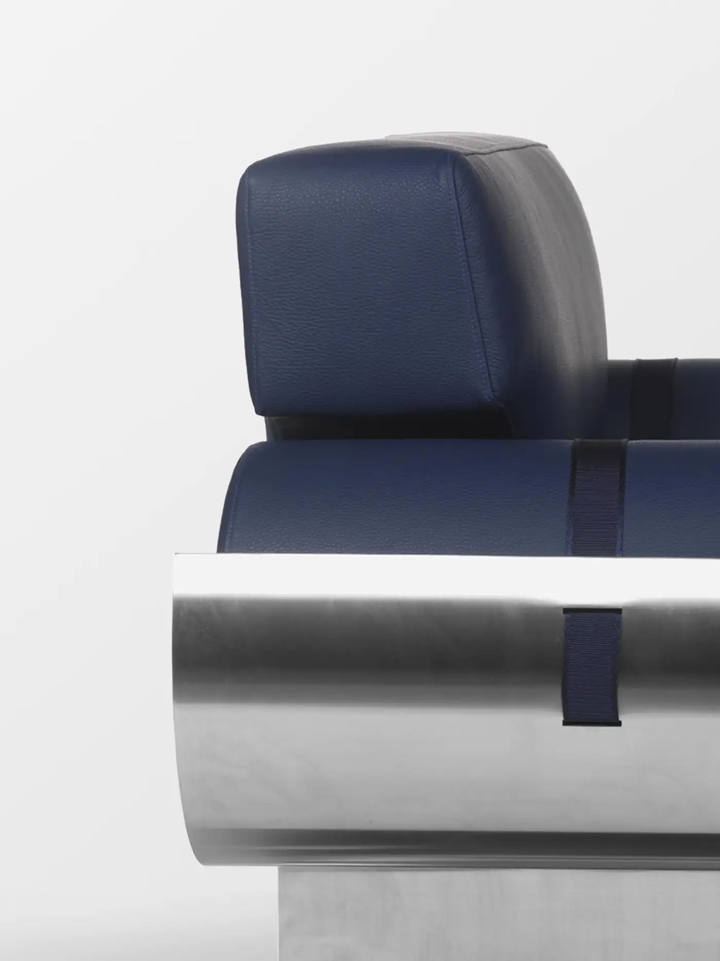 Ars Armchair by ROCHE FRRES 15