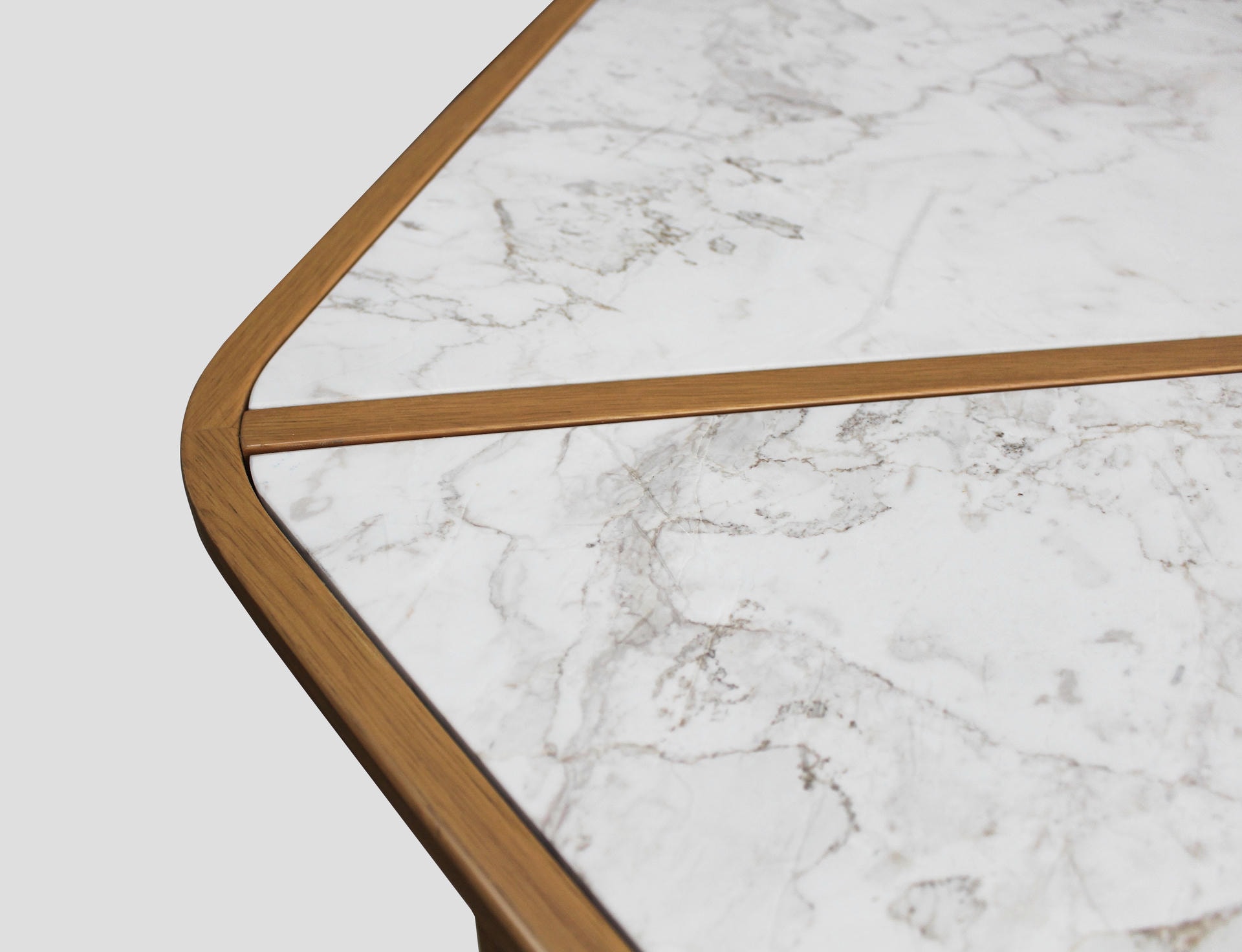 Evolve Dining Table for Marbleous by Buket Hoscan Bazman 2