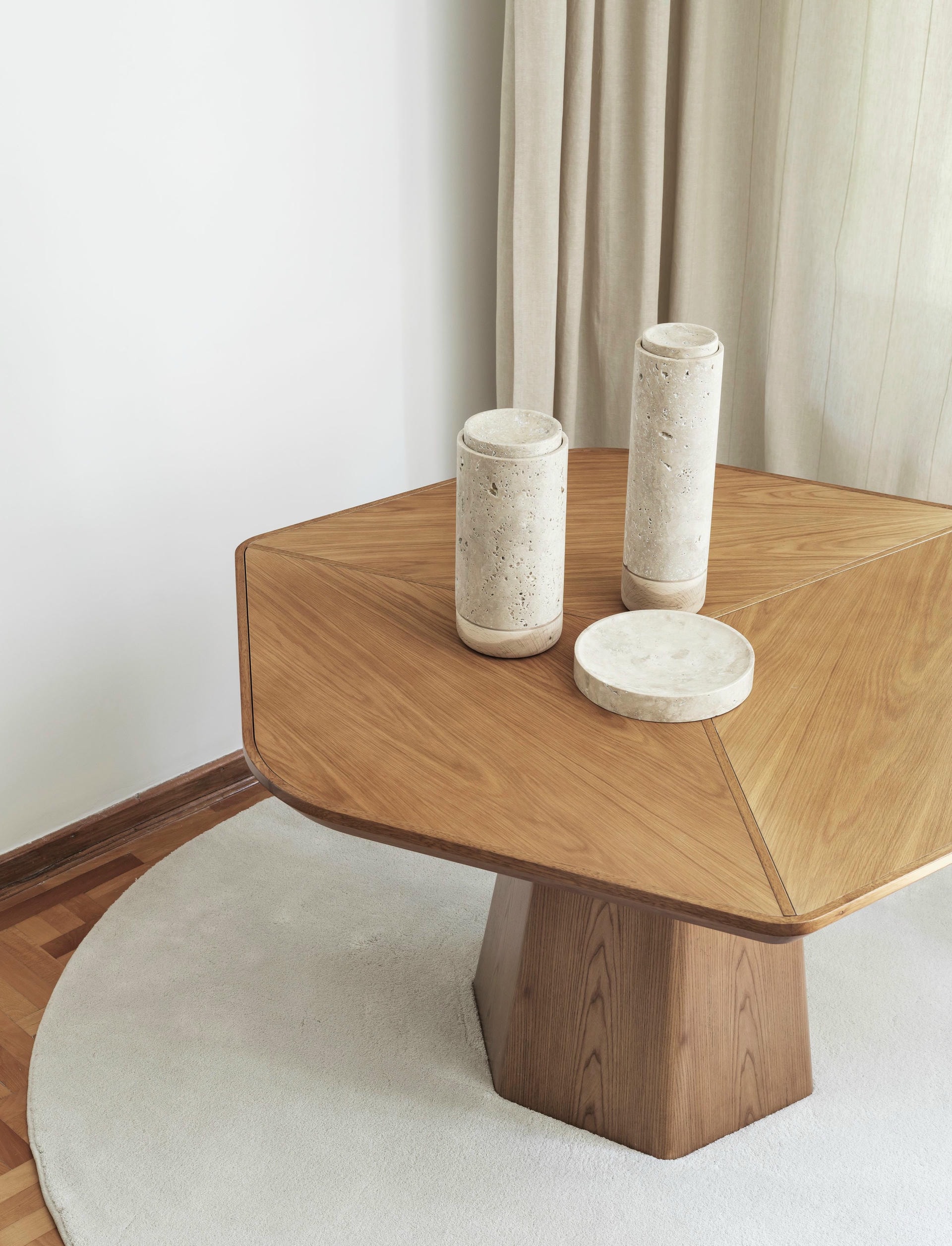 Evolve Dining Table for Marbleous by Buket Hoscan Bazman 3