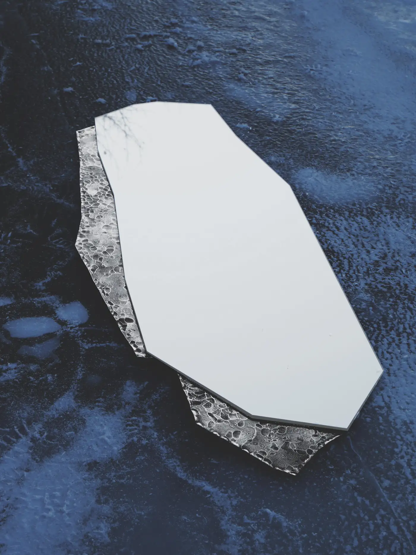 Fragment Wall Mirror by ROCHE FRRES 8