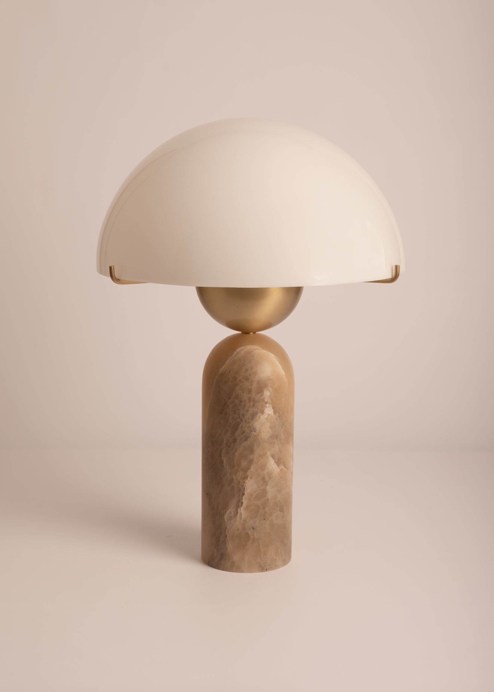 Tobacco Alabaster Peono Table Lamp by Simone Marcel 2