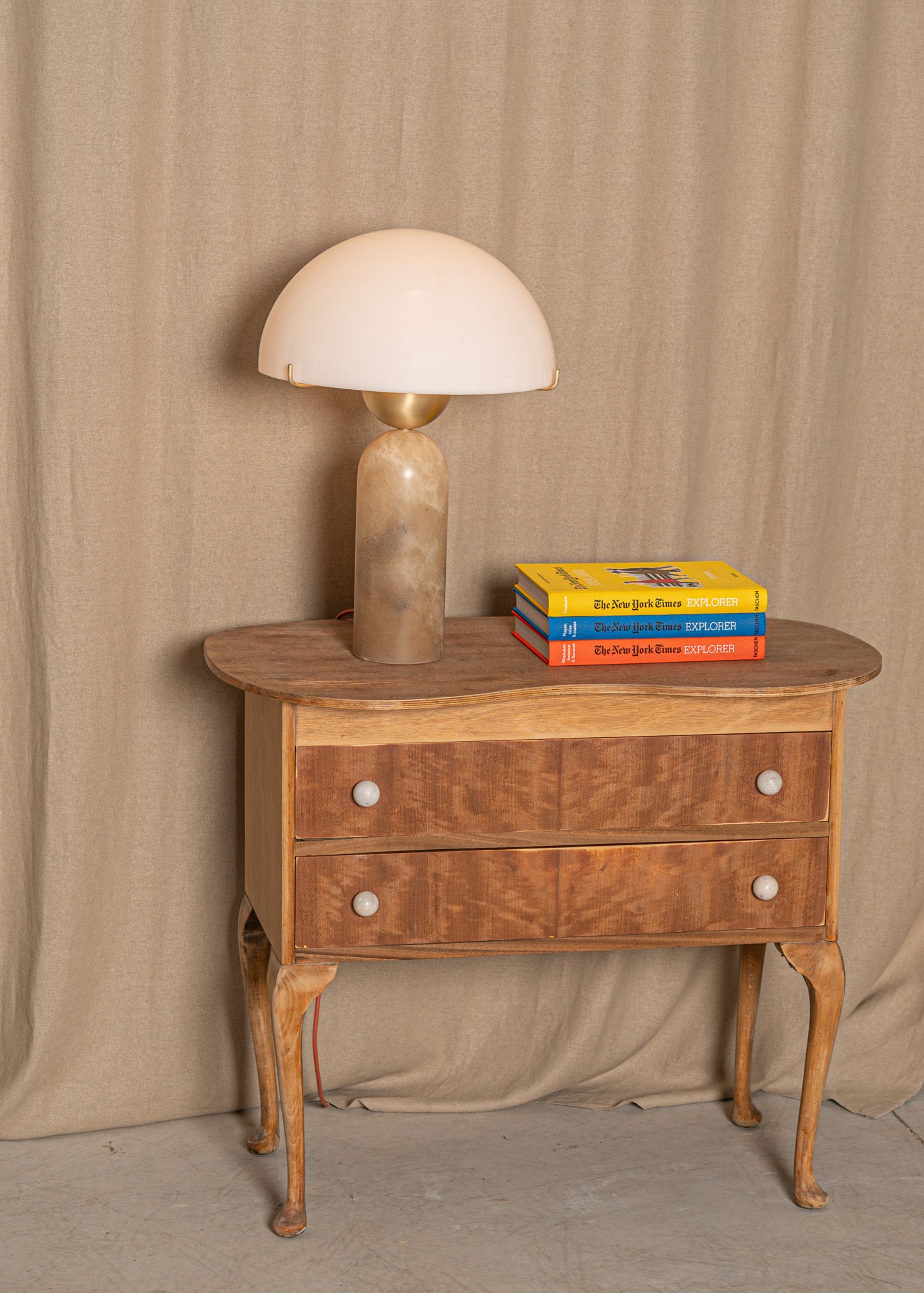 Tobacco Alabaster Peono Table Lamp by Simone Marcel 6