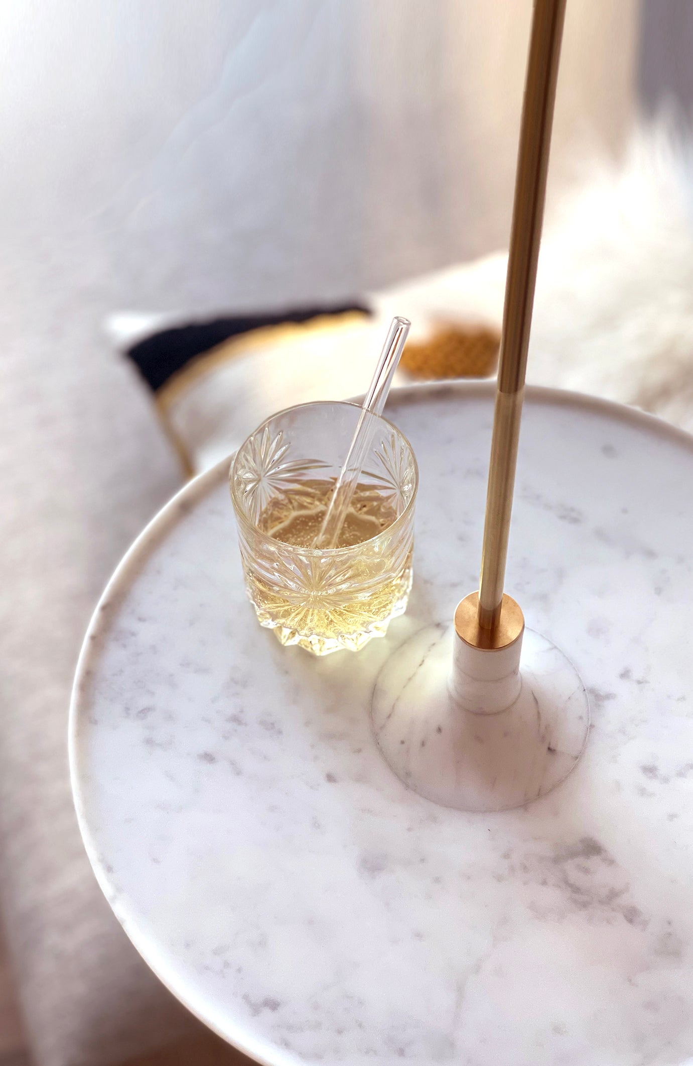 Toupy Carrara White Marble and Brass 38 Hanging Table by Mademoiselle Jo 3