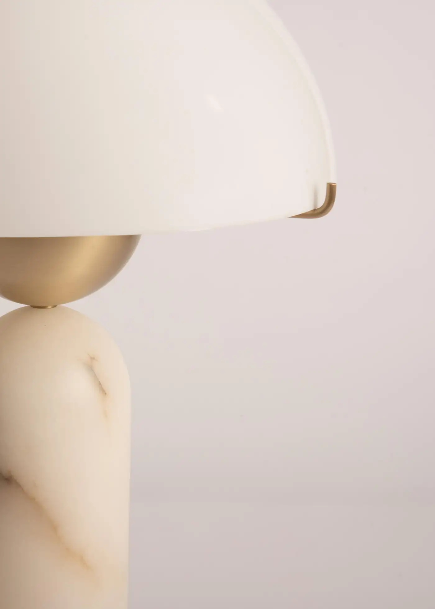 White Alabaster Peono Table Lamp by Simone Marcel 4