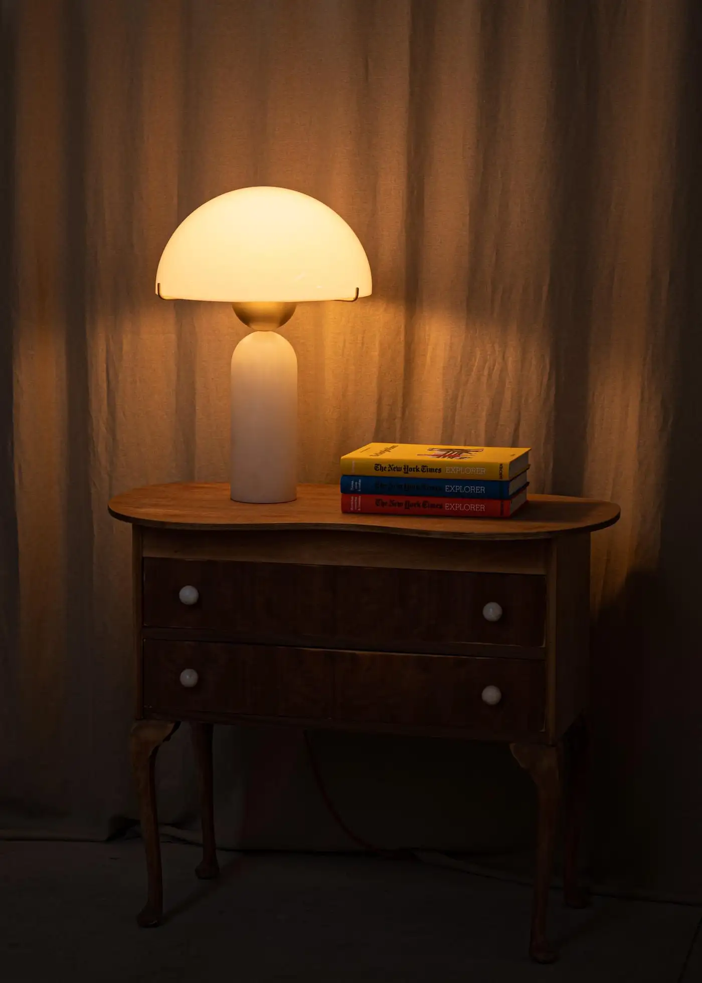 White Alabaster Peono Table Lamp by Simone Marcel 6