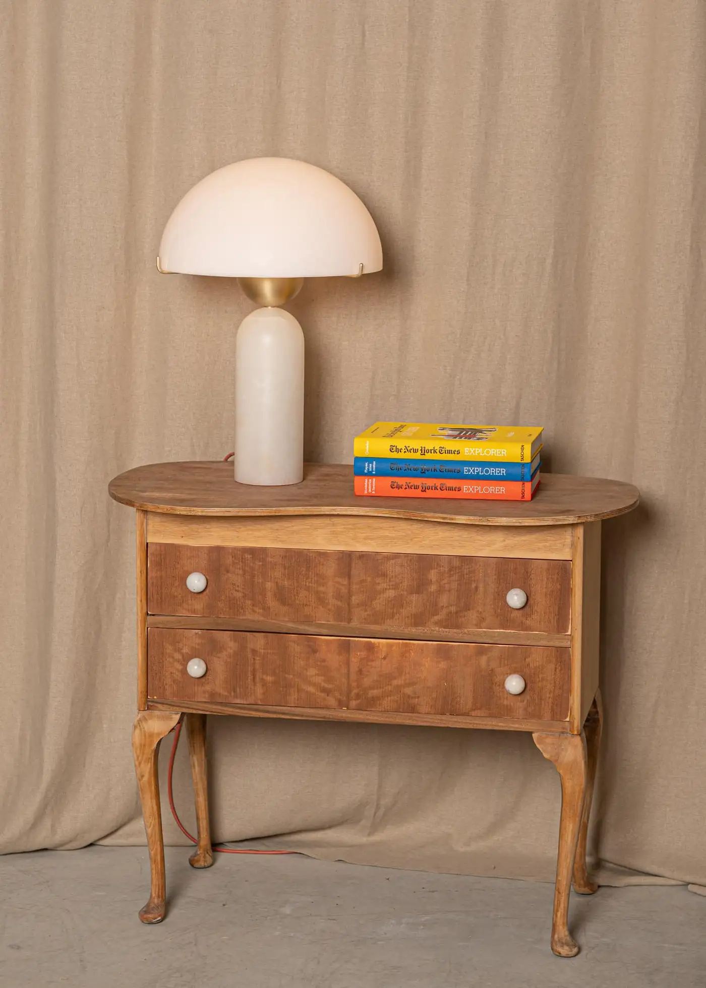 White Alabaster Peono Table Lamp by Simone Marcel 7