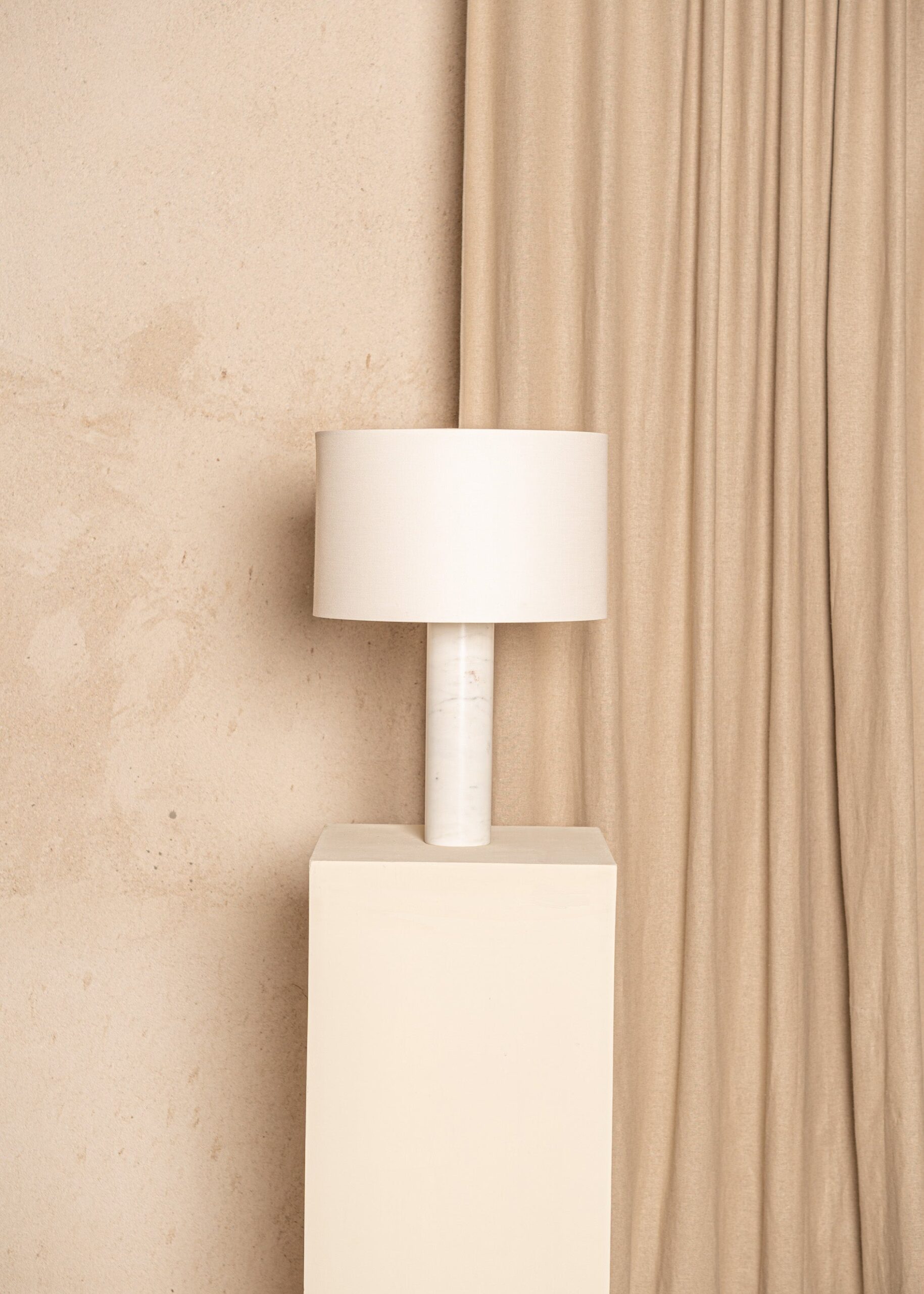 White Marble Pipo Table Lamp by Simone Marcel 3