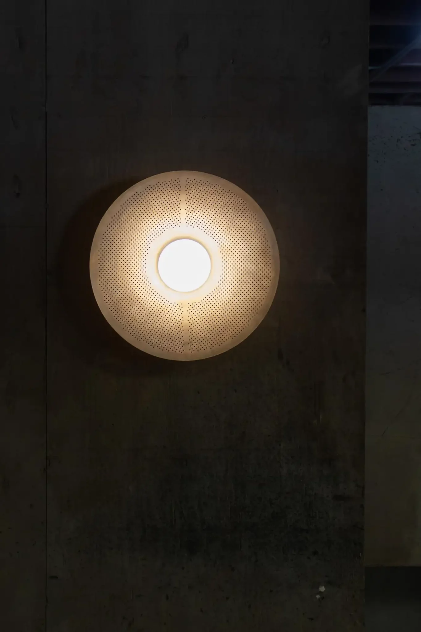 Arbotante Wall Lamp by Federico Stefanovich 12