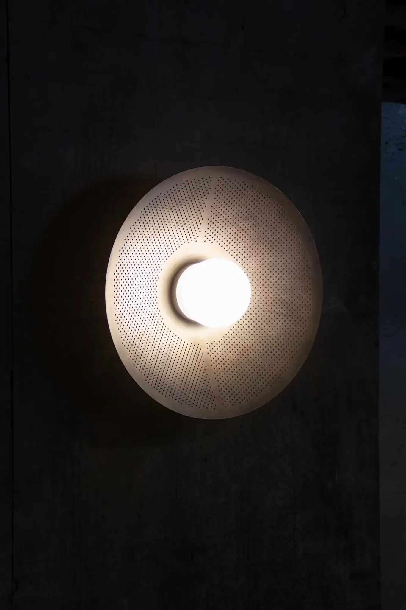 Arbotante Wall Lamp by Federico Stefanovich 13