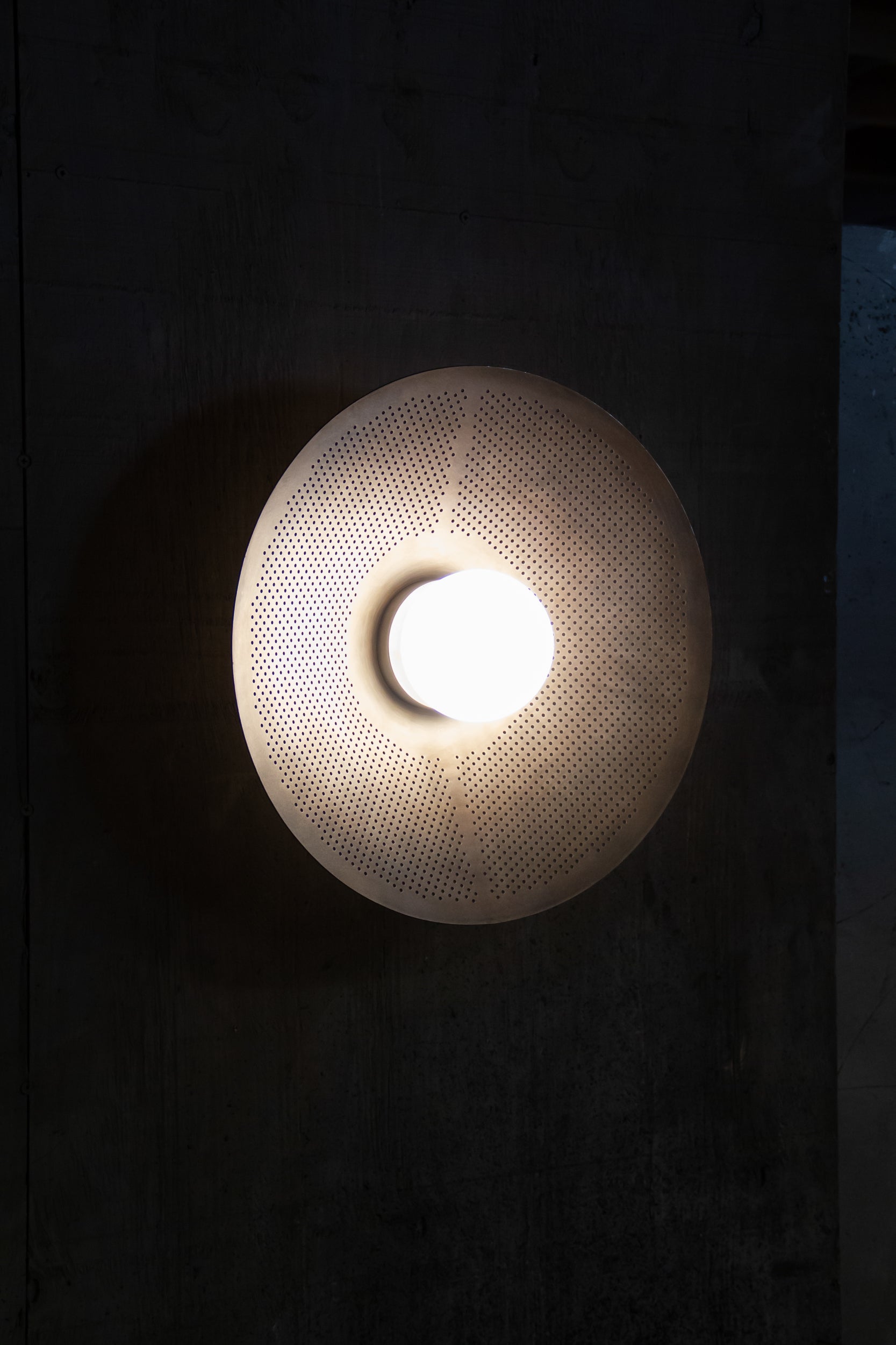 Arbotante Wall Lamp by Federico Stefanovich 8