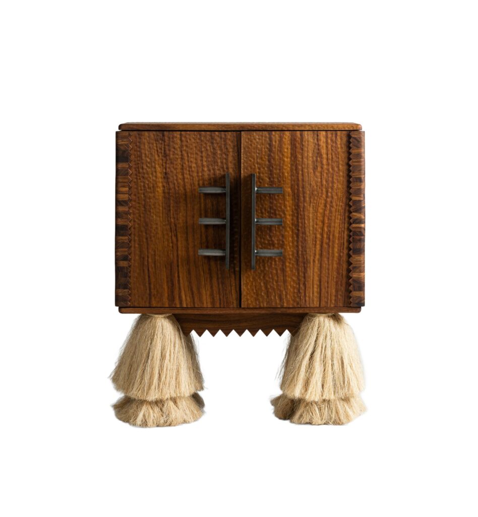 Bar Cabinet Carmen by Comite De Proyectos 1