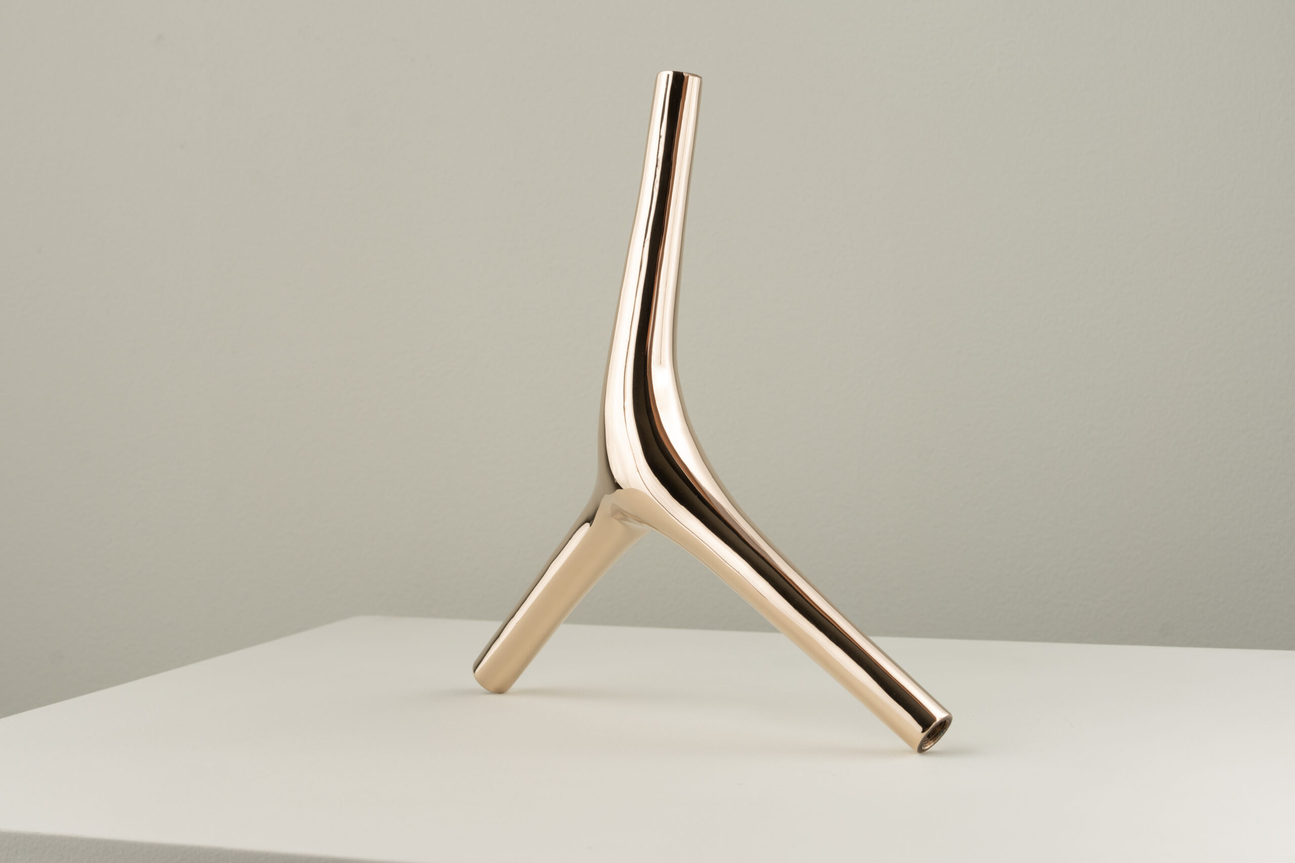 Coffee and Polished Bronze Mantis 13 Pendant Lamp by Isabel Moncada 11