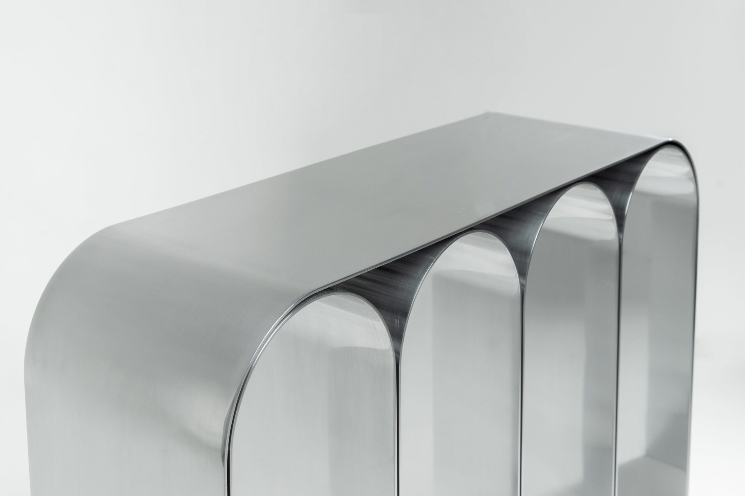 Contemporary Silver Aluminum Arch Console by Pietro Franceschini 11