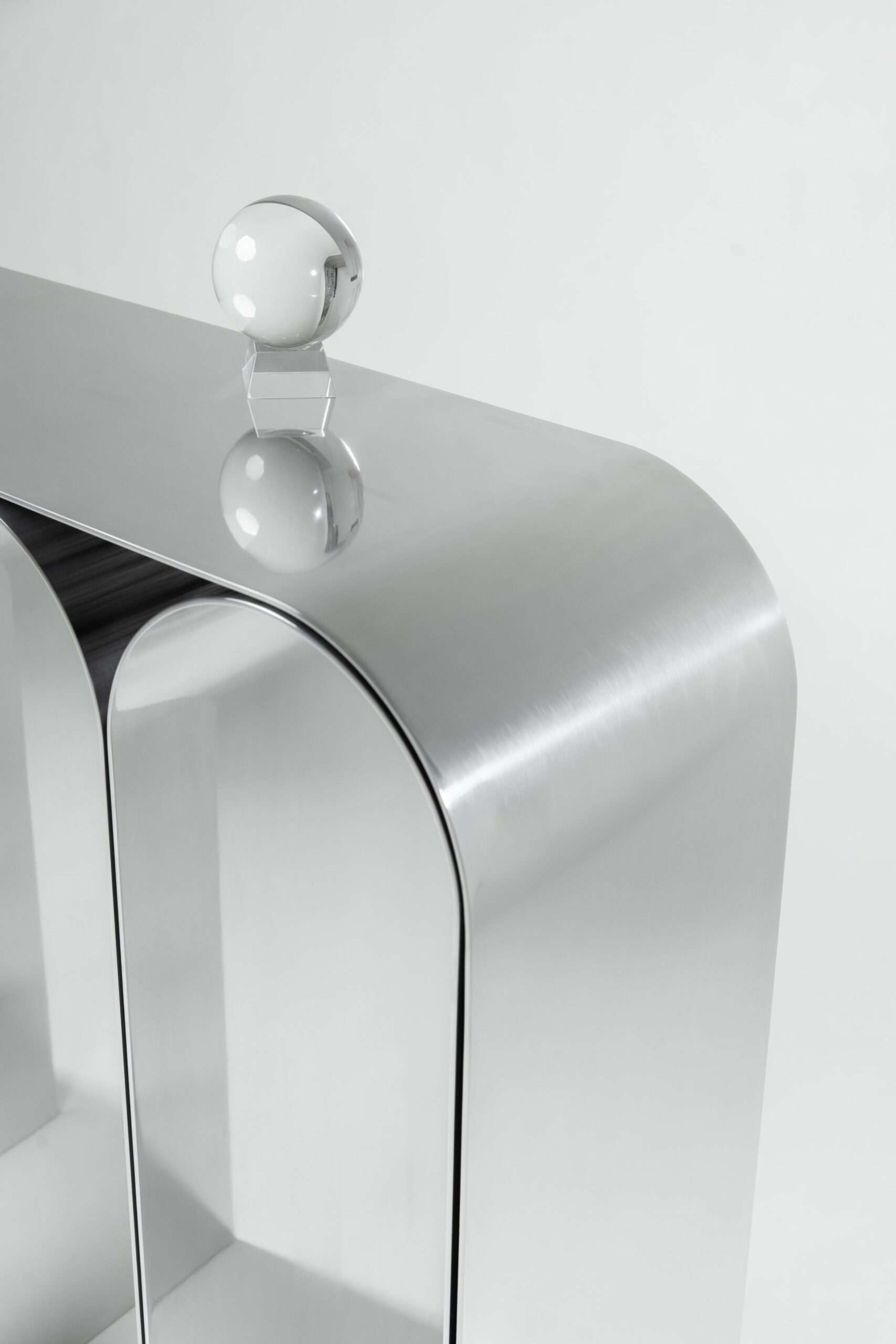 Contemporary Silver Aluminum Arch Console by Pietro Franceschini 8