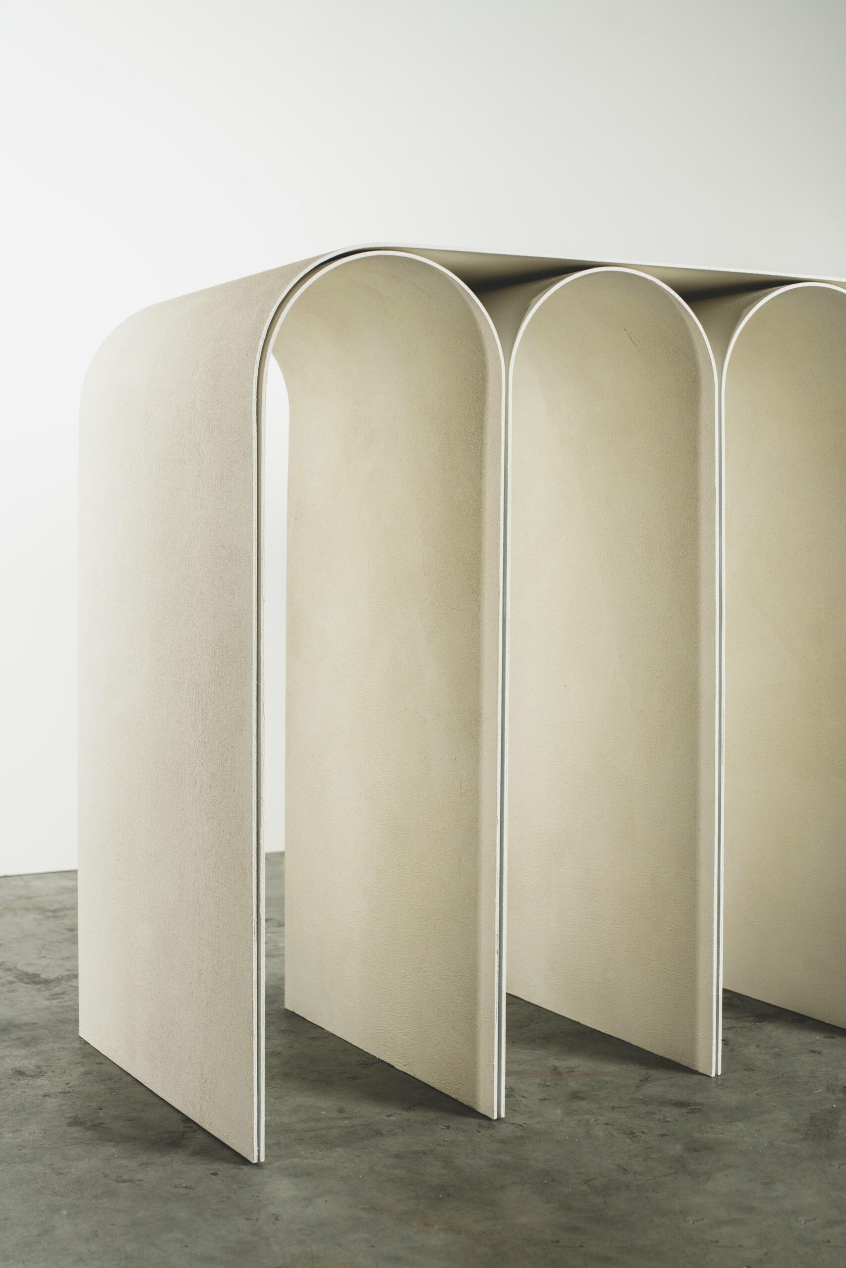 Contemporary White Plaster Arch Console by Pietro Franceschini 5
