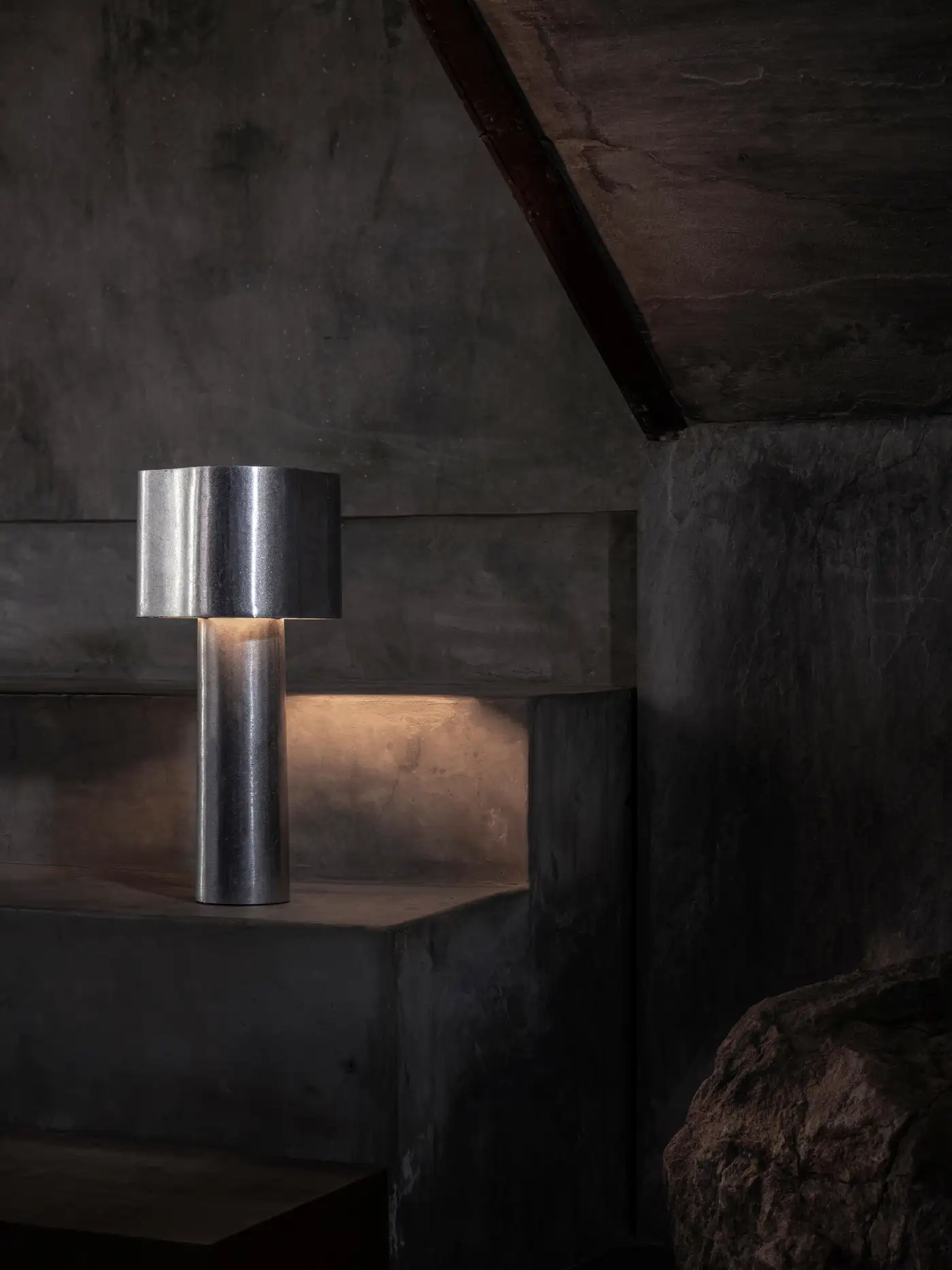 Coy Table Lamp by Stem Design 5