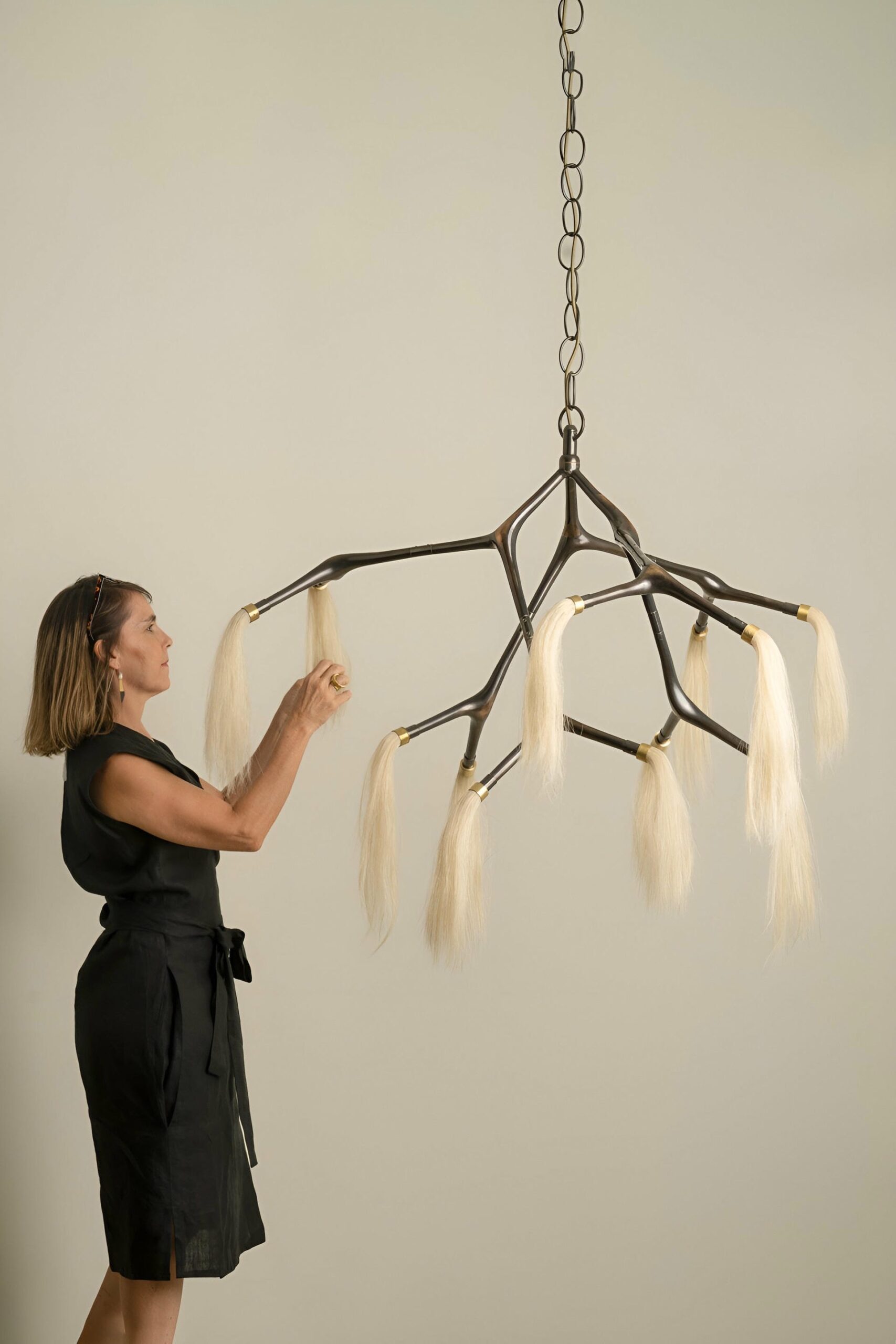 Maratus Sculptural Horsehair and Bronze Pendant Lamp by Isabel Moncada 8