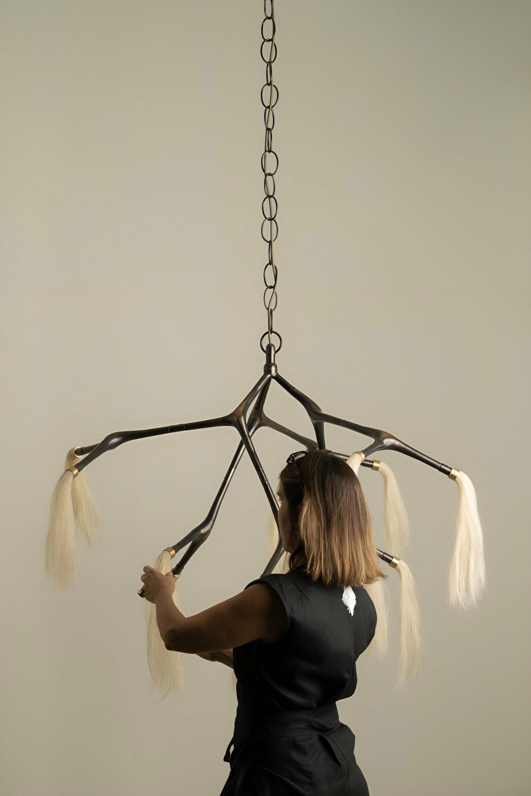 Maratus Sculptural Horsehair and Bronze Pendant Lamp by Isabel Moncada 9