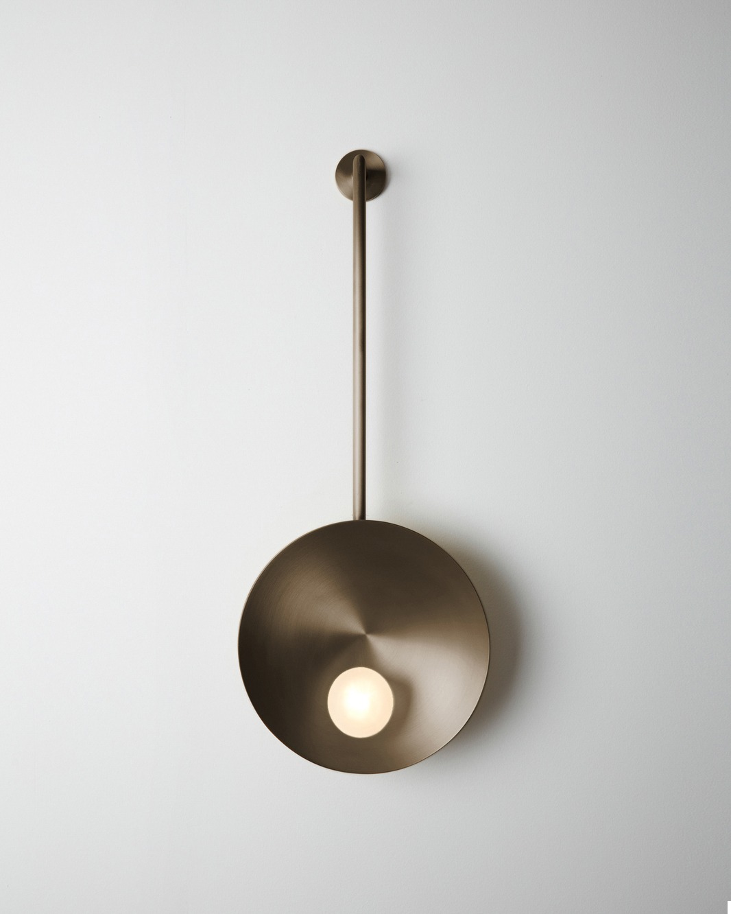 Oyster Brushed Bronze Wall Mounted Lamp With Rod by Carla Baz 2