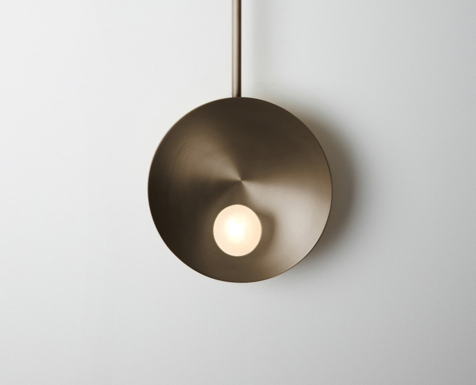 Oyster Brushed Bronze Wall Mounted Lamp With Rod by Carla Baz 3