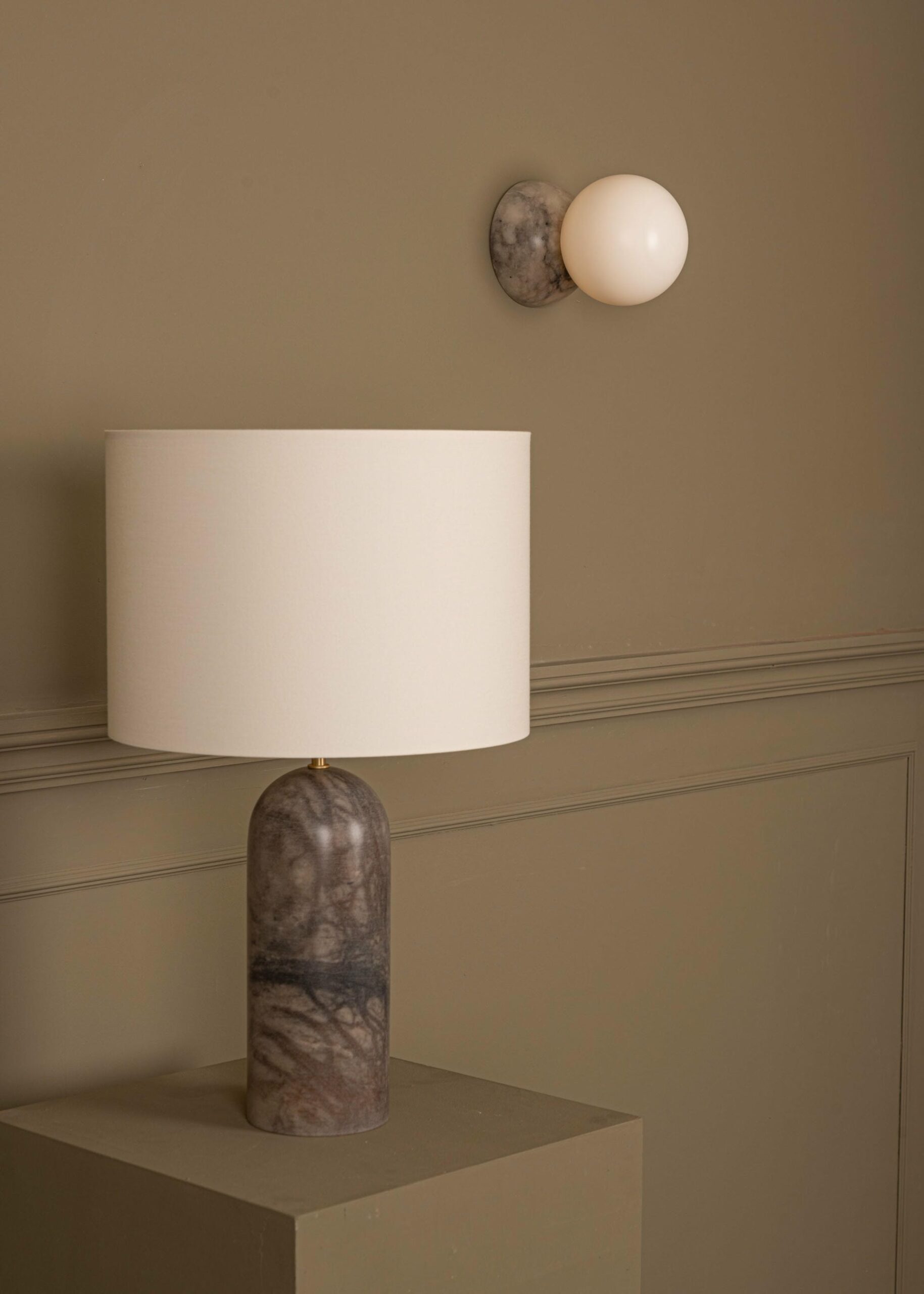 Tobacco Alabaster Pura Table Lamp by Simone Marcel 10