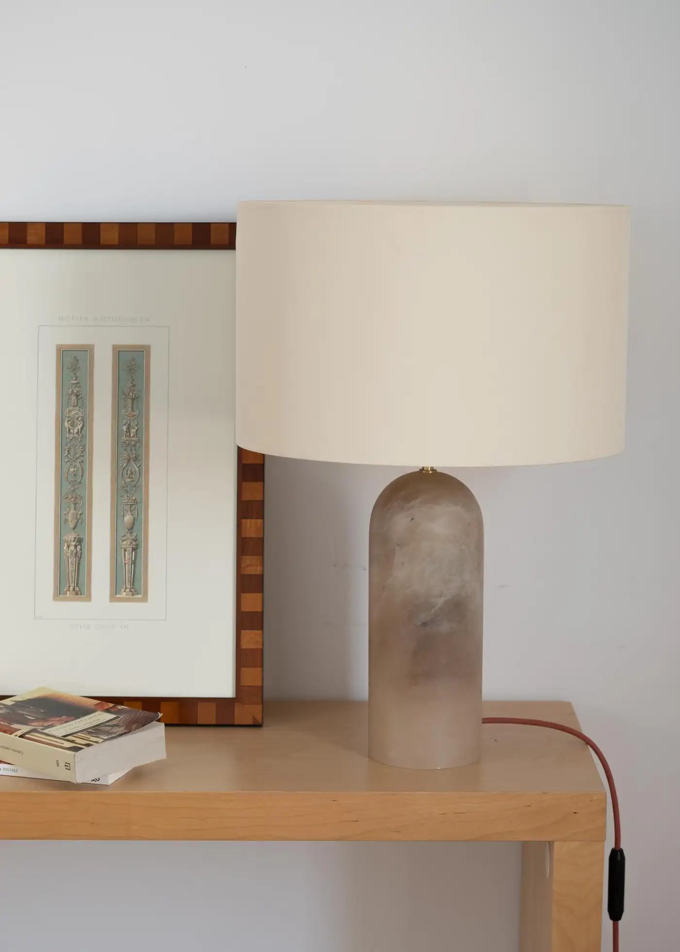 Tobacco Alabaster Pura Table Lamp by Simone Marcel 3