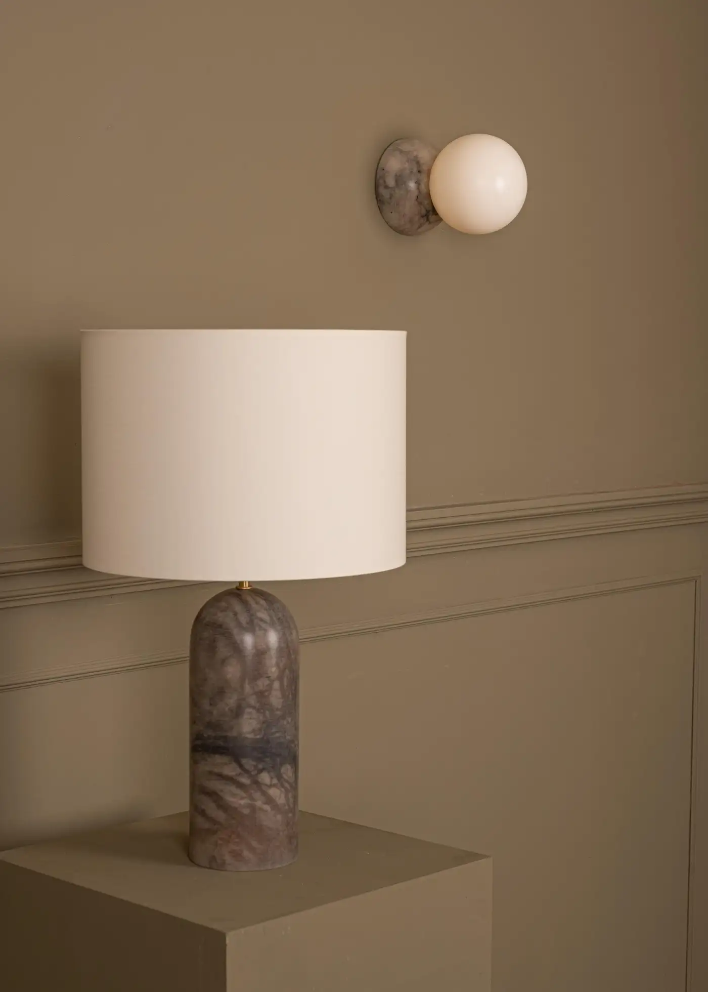 Tobacco Alabaster Pura Table Lamp by Simone Marcel 9