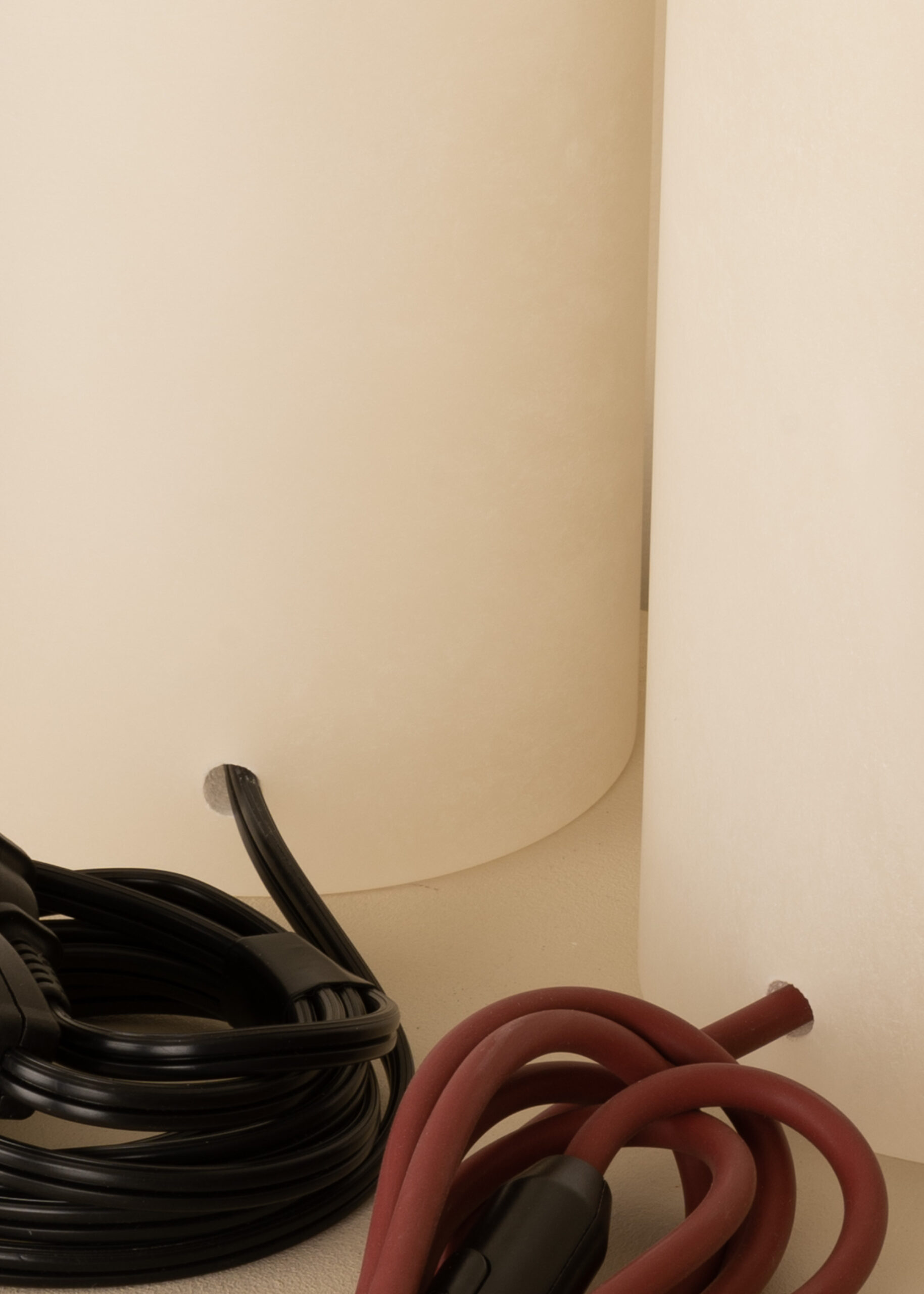 White Alabaster And Walnut Base Pura Kelo Double Table Lamp by Simone & Marcel 4