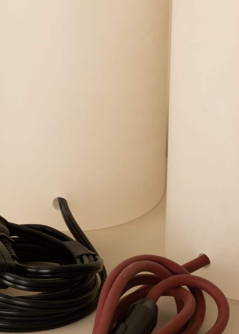 White Alabaster Peona Table Lamp by Simone Marcel 4