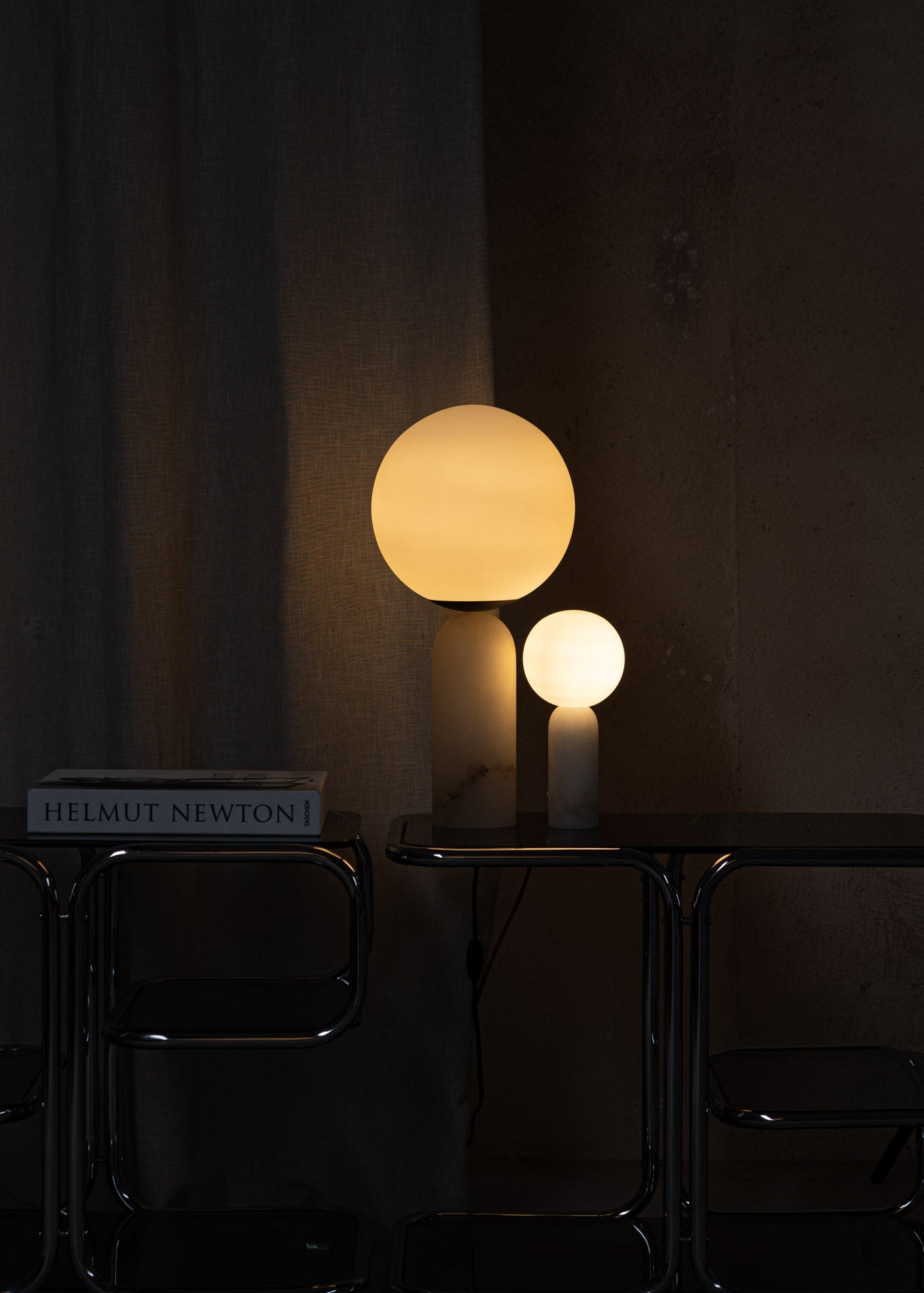 White Alabaster and Steel Atlas Table Lamp by Simone Marcel 12