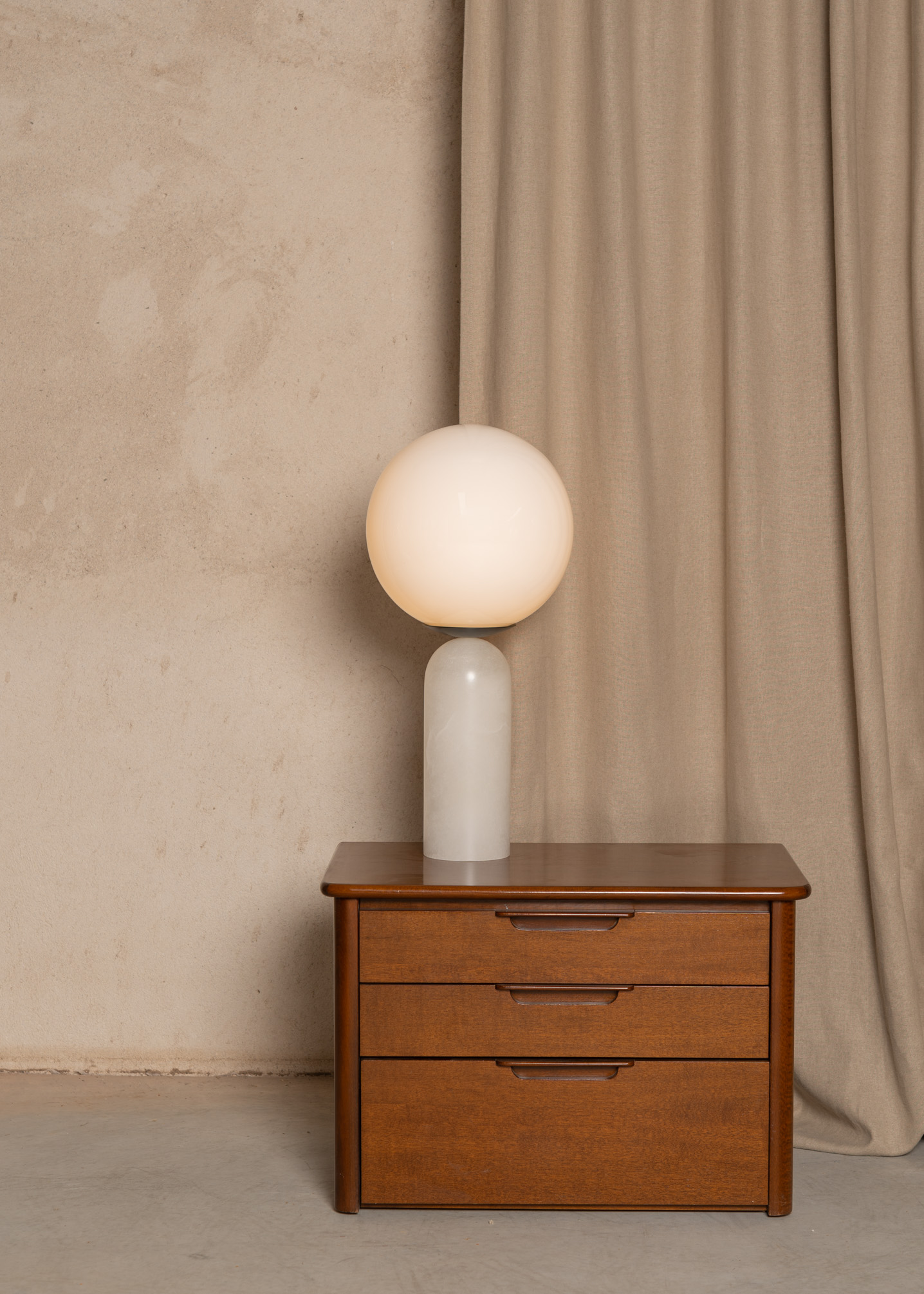 White Alabaster and Steel Atlas Table Lamp by Simone & Marcel 8