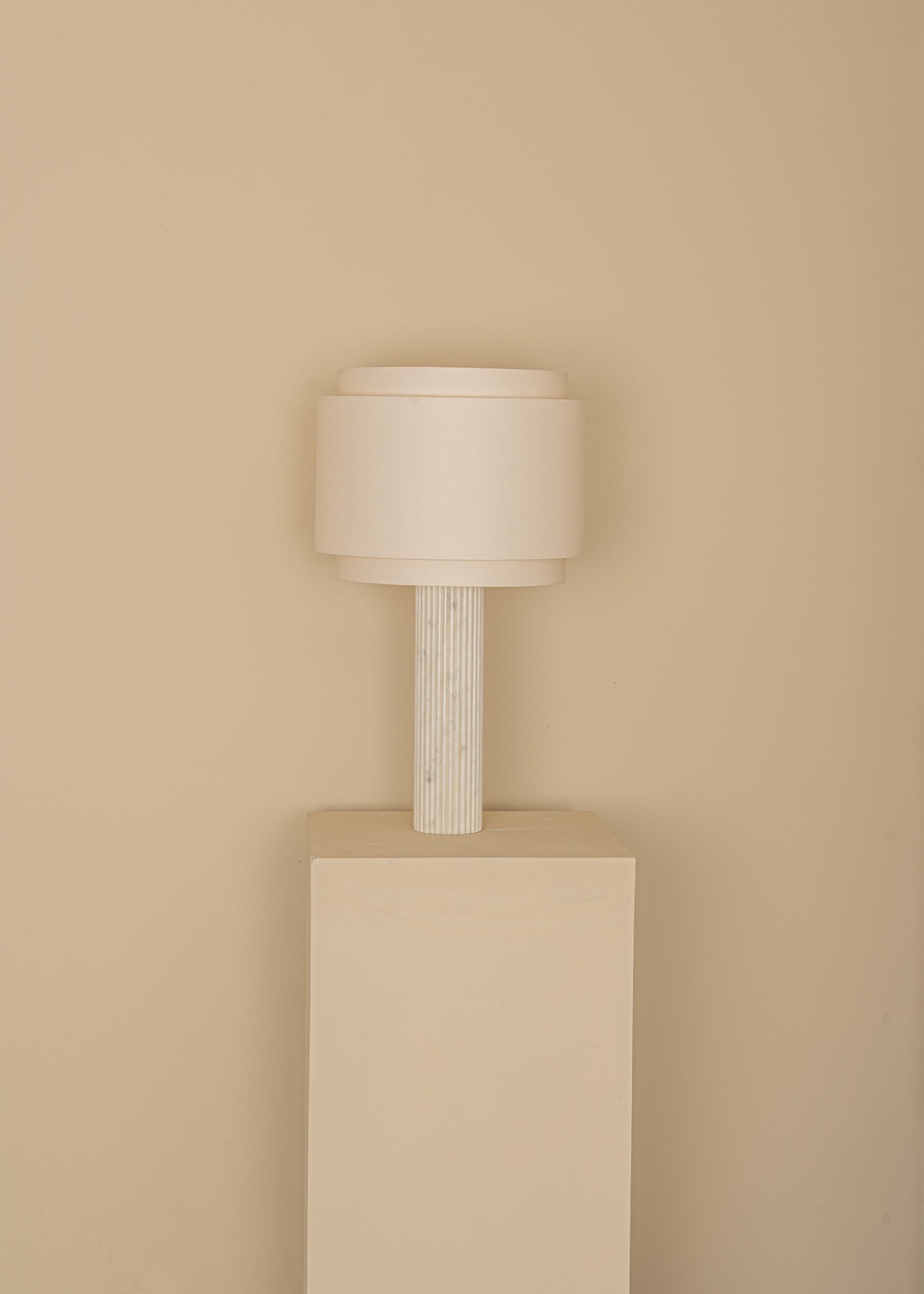 White Marble Fluta Duoble Table Lamp by Simone Marcel 2