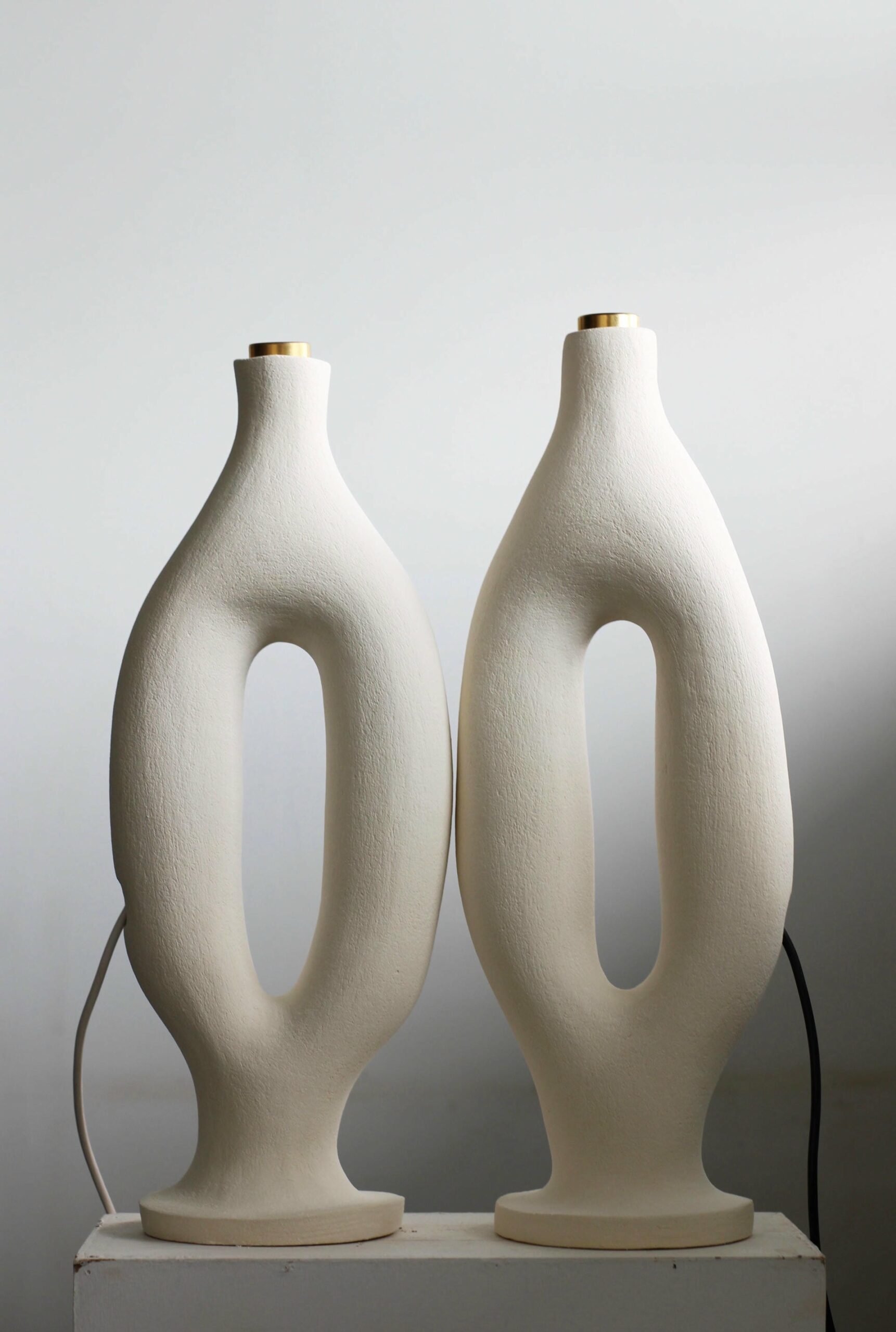 White Stoneware Exo Table Lamp by Abid Javed 6