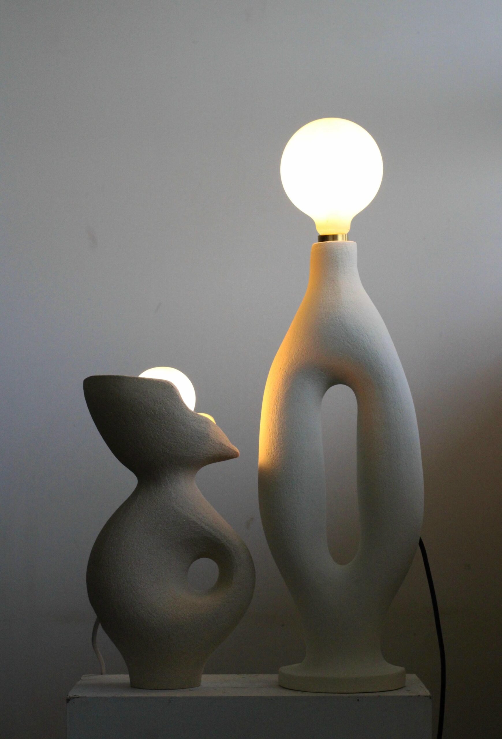 White Stoneware Exo Table Lamp by Abid Javed 7