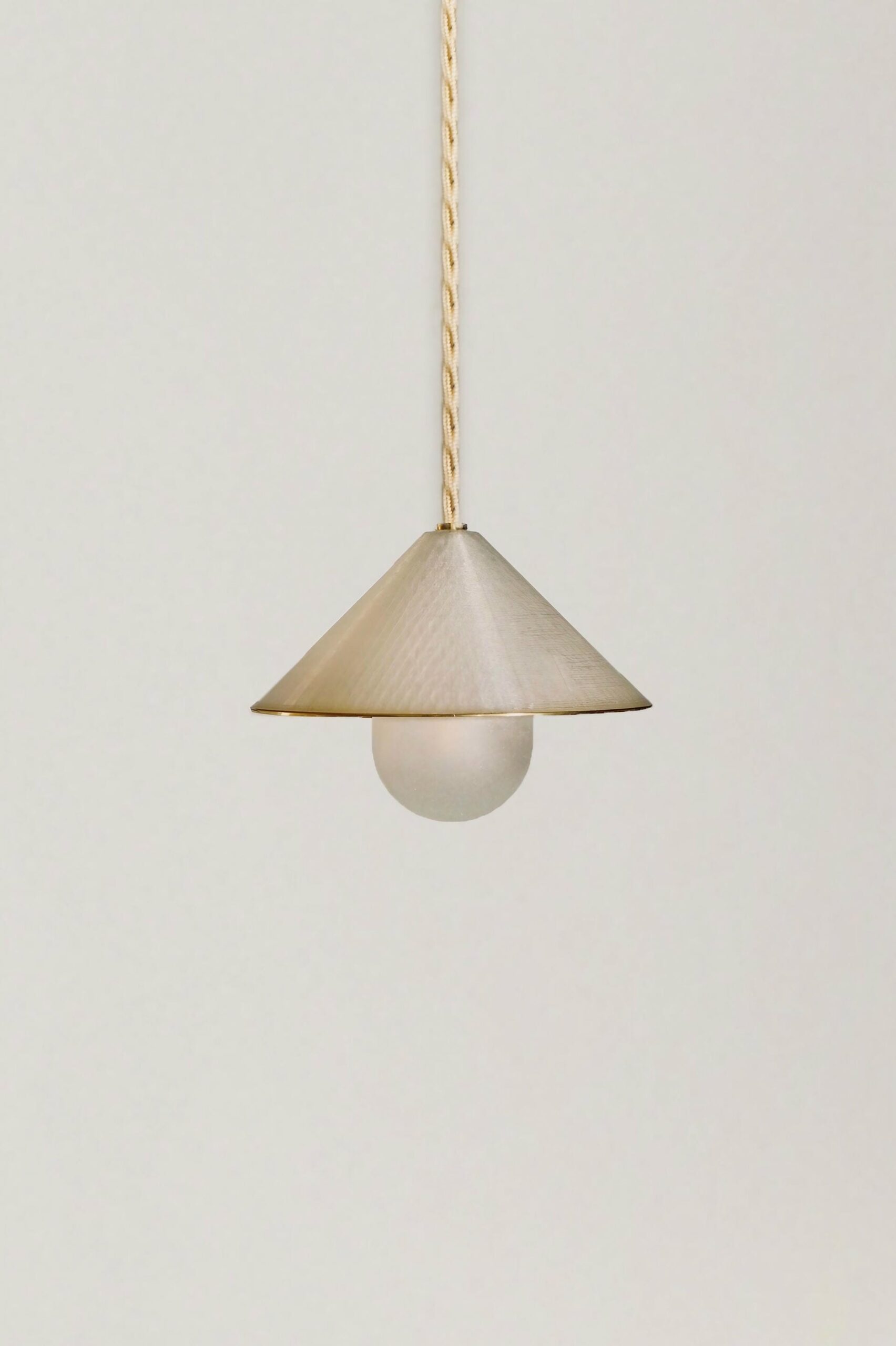 Alba Top Pendant by Contain 2