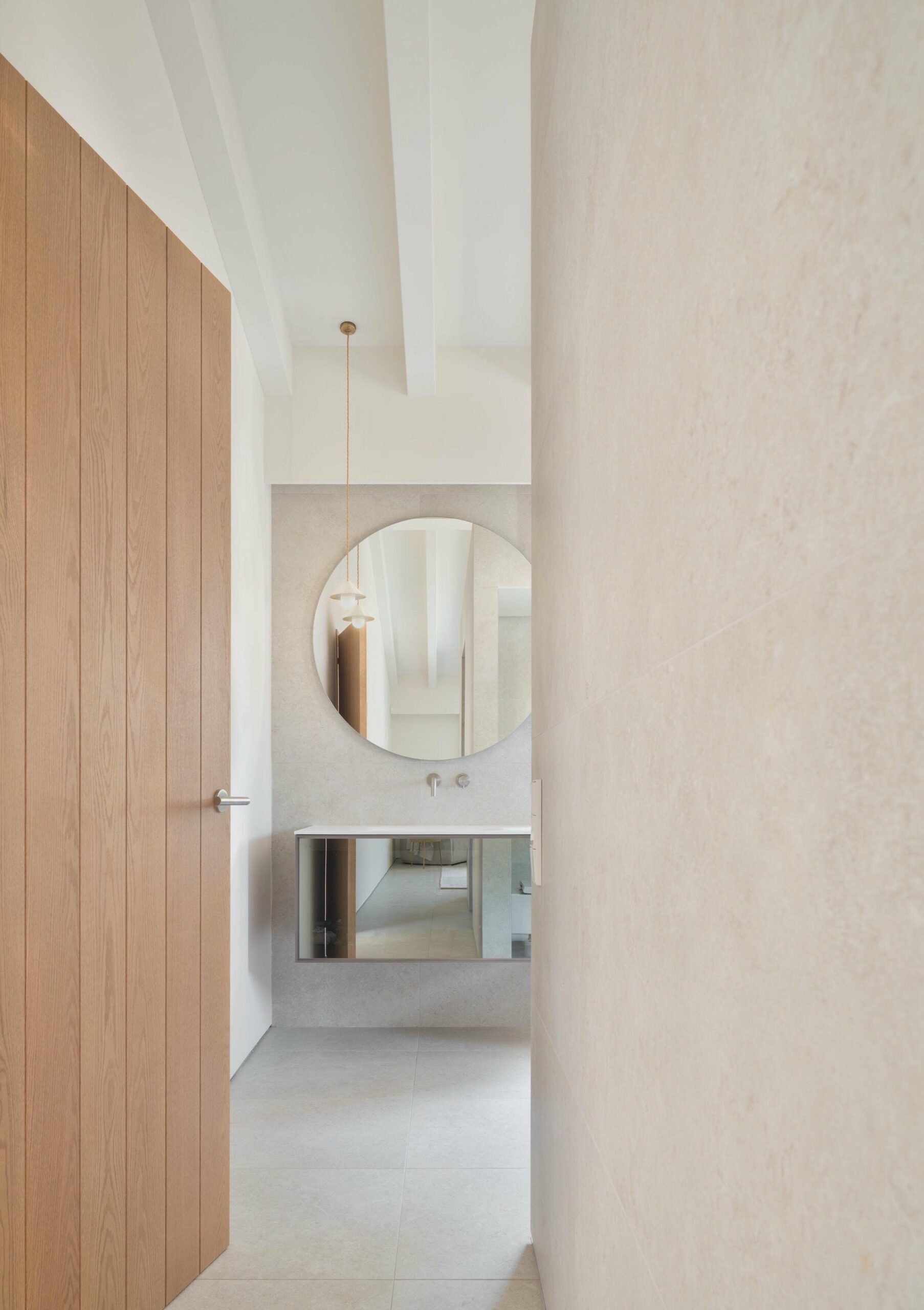 Alba Top Pendant by Contain 5