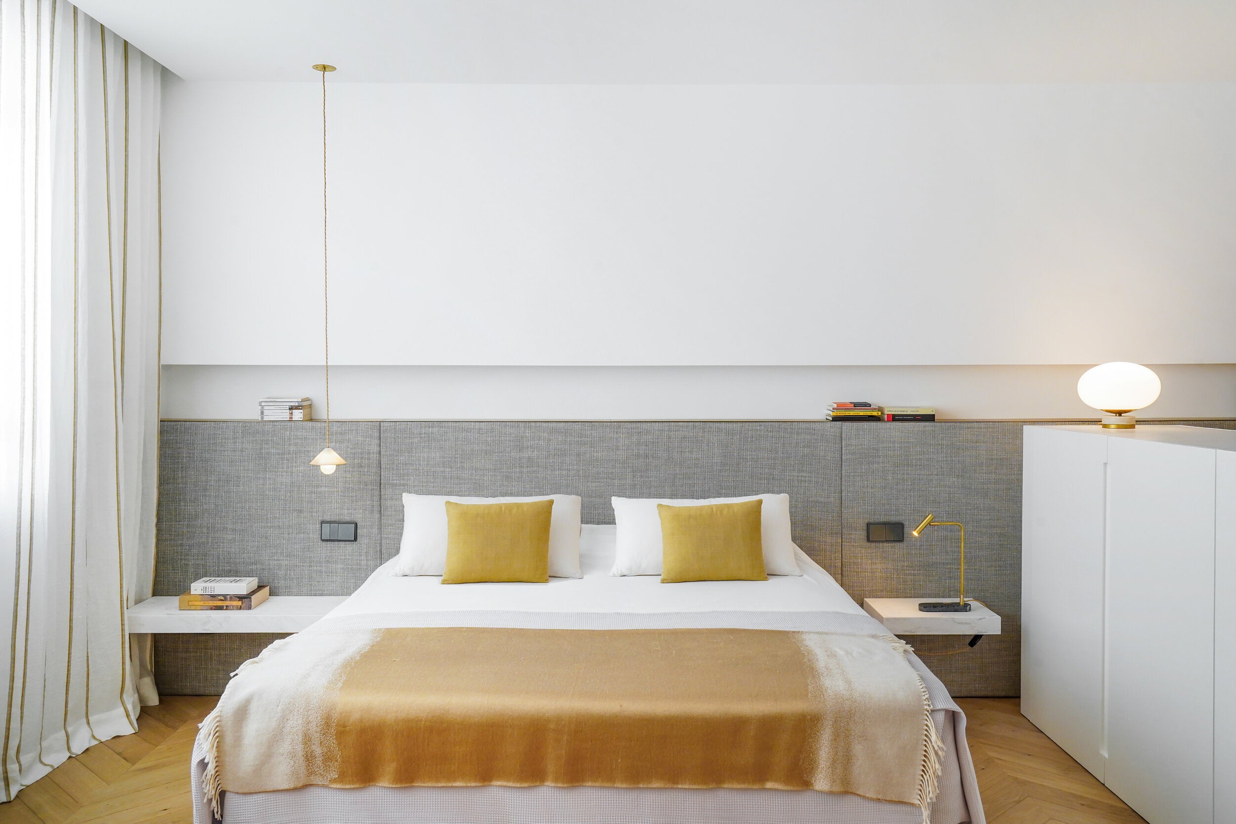 Alba Top Pendant by Contain 6