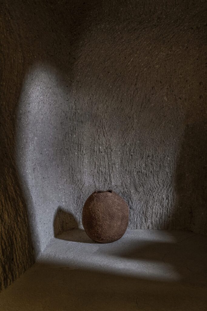 laura pasquino landforms red river vases galerie philia