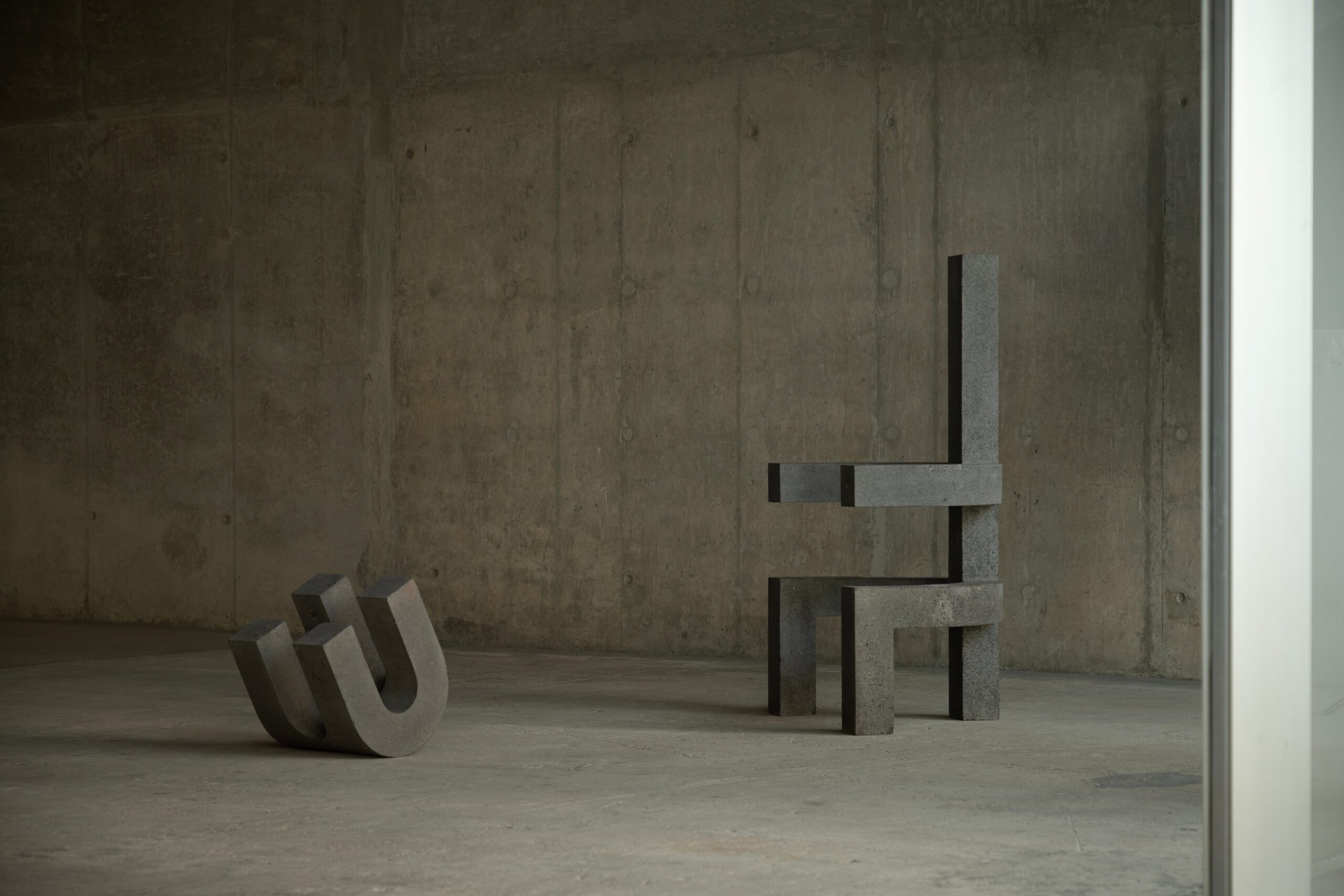 Unique Dark Tlakatl Sculptural Chair in Volcanic Stone by Mesawa 3