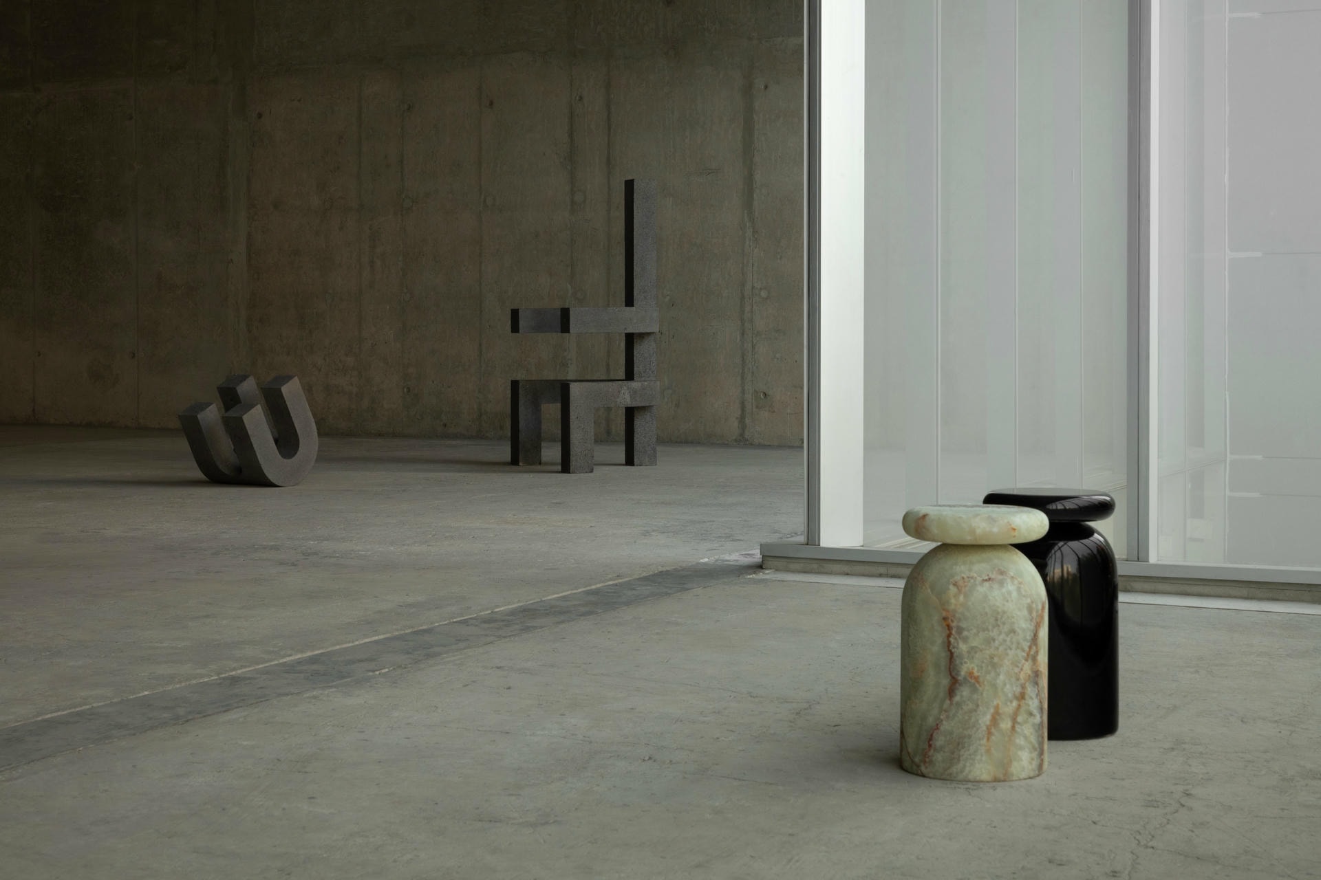 Unique Dark Tlakatl Sculptural Chair in Volcanic Stone by Mesawa 4