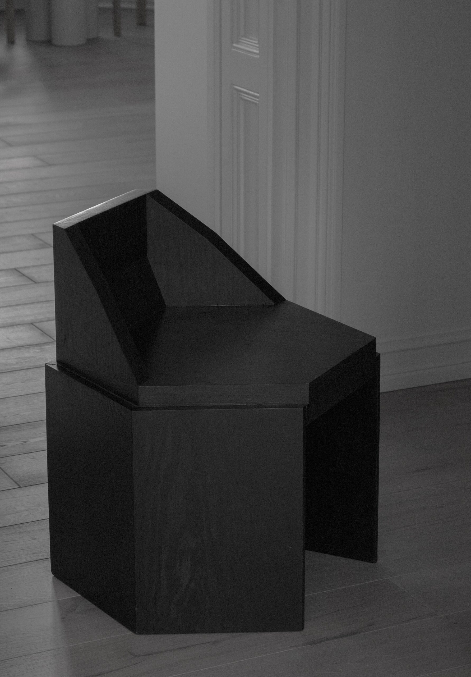 Ana Sculpted Chair by Sizar Alexis 13