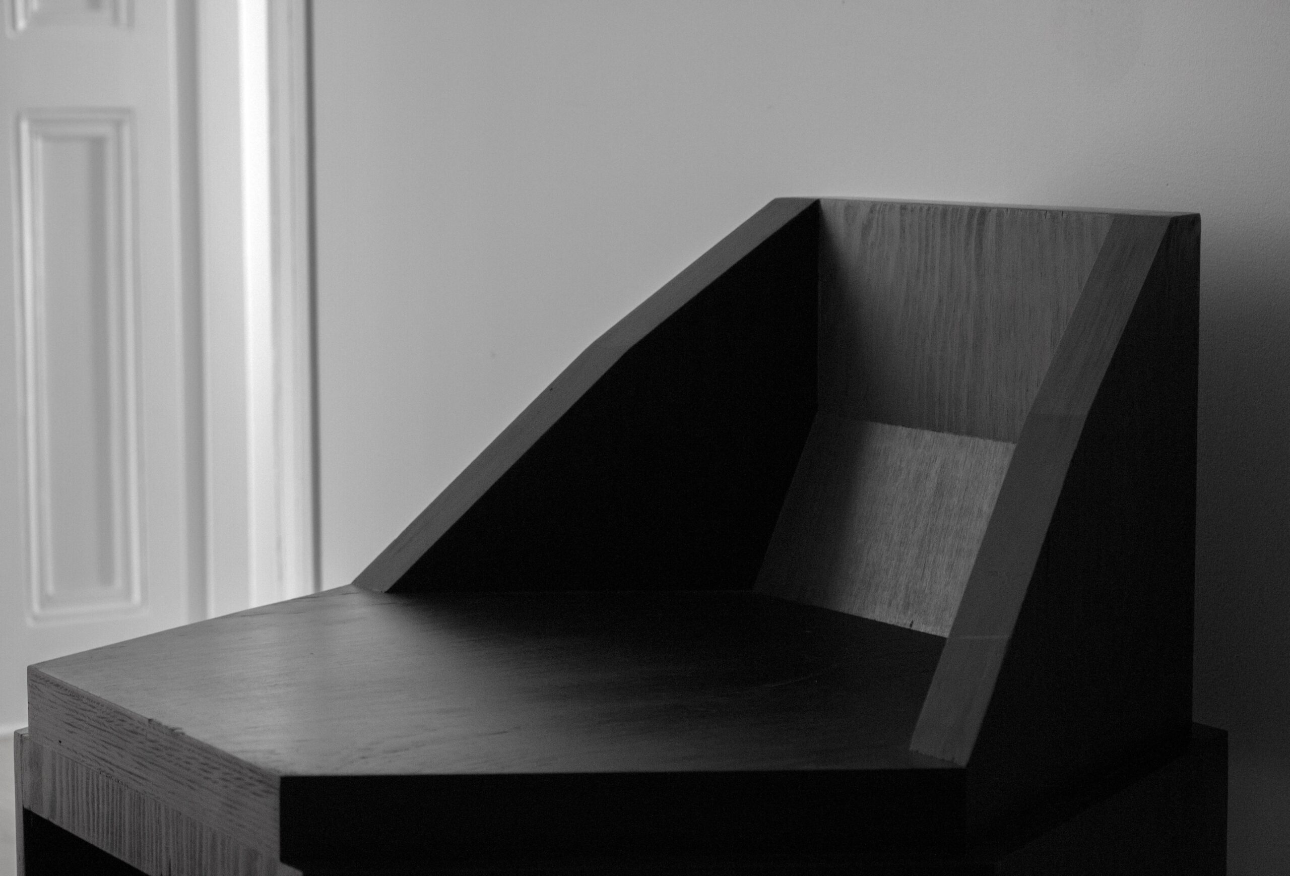 Ana Sculpted Chair by Sizar Alexis 14