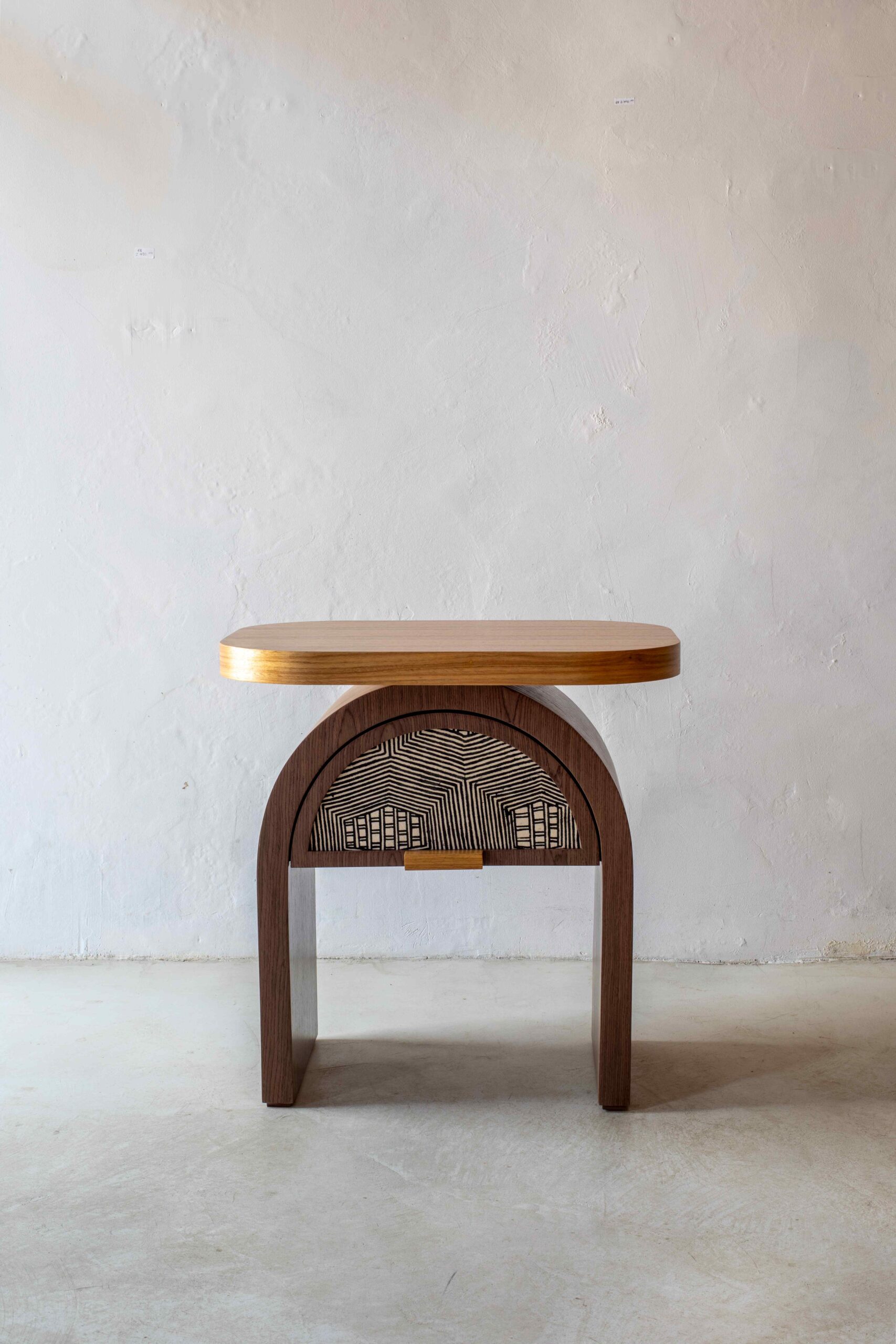 Arco Side Table by Gabriela Campos 7