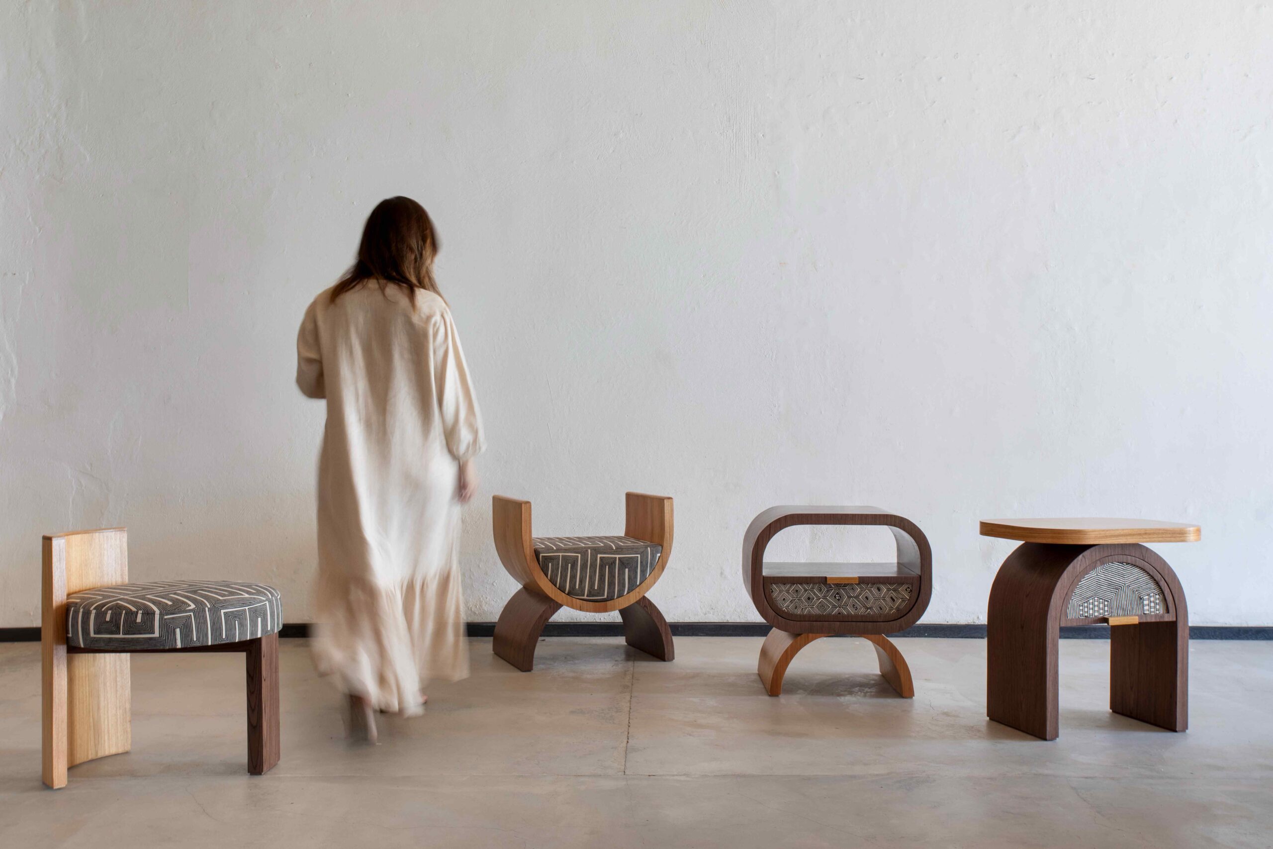 Arco Stool by Gabriela Campos 8